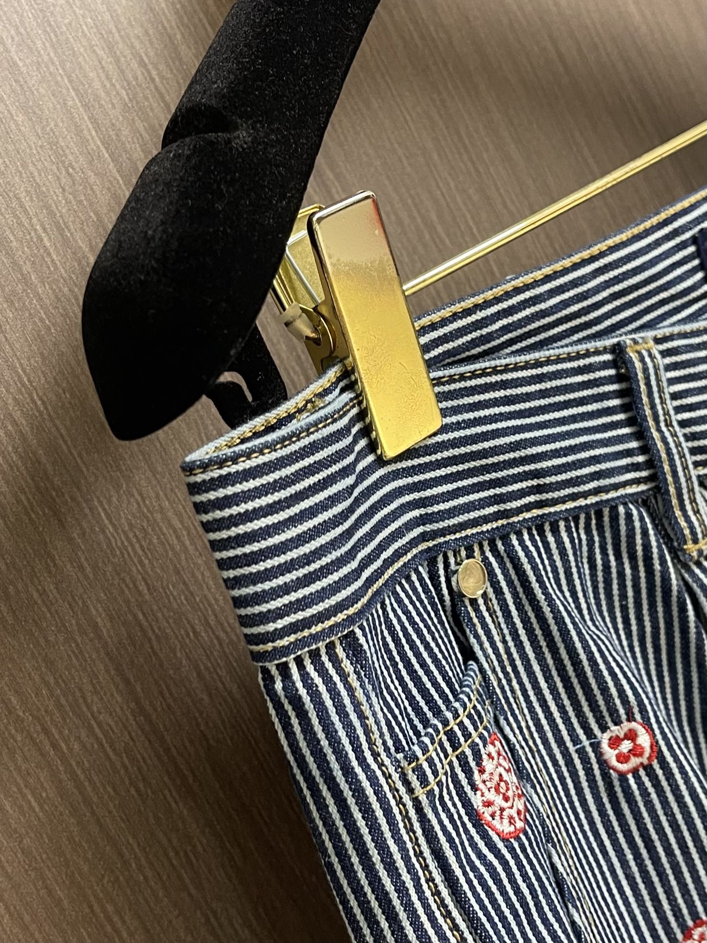 LV 2025 Fall Winter Striped Jeans Kit by Pharrell Williams & Nigo: Japanese Elements & Dandy Style - 图片 6