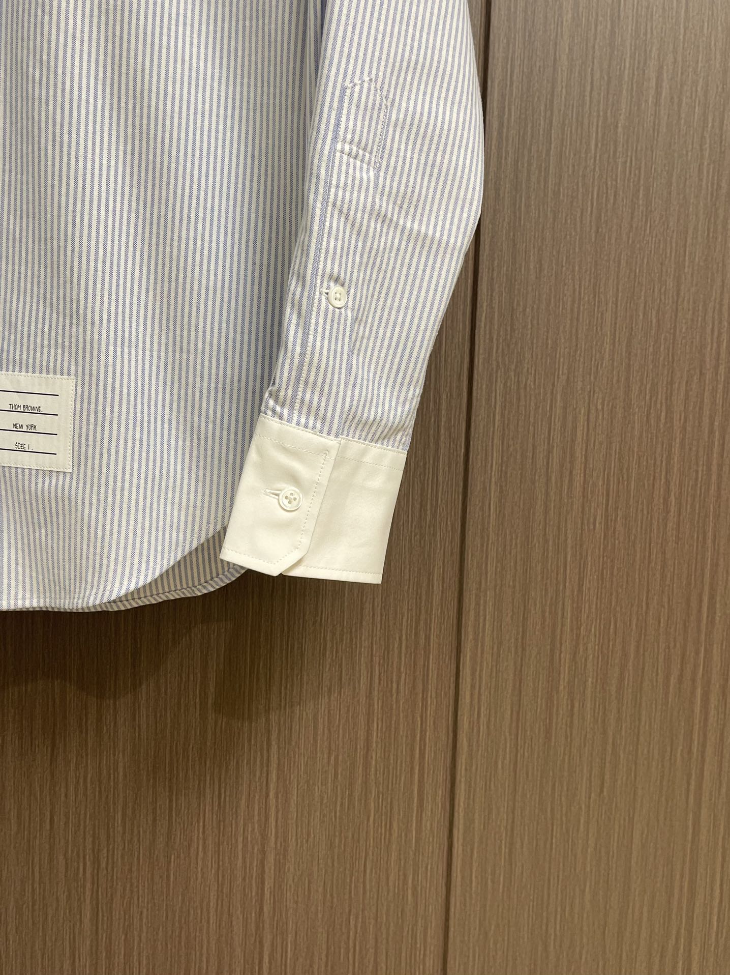 “720T.B. 2025 Long Sleeve Shirt: High-Quality Comfort for Urban Commuting and Daily Life” - 图片 8