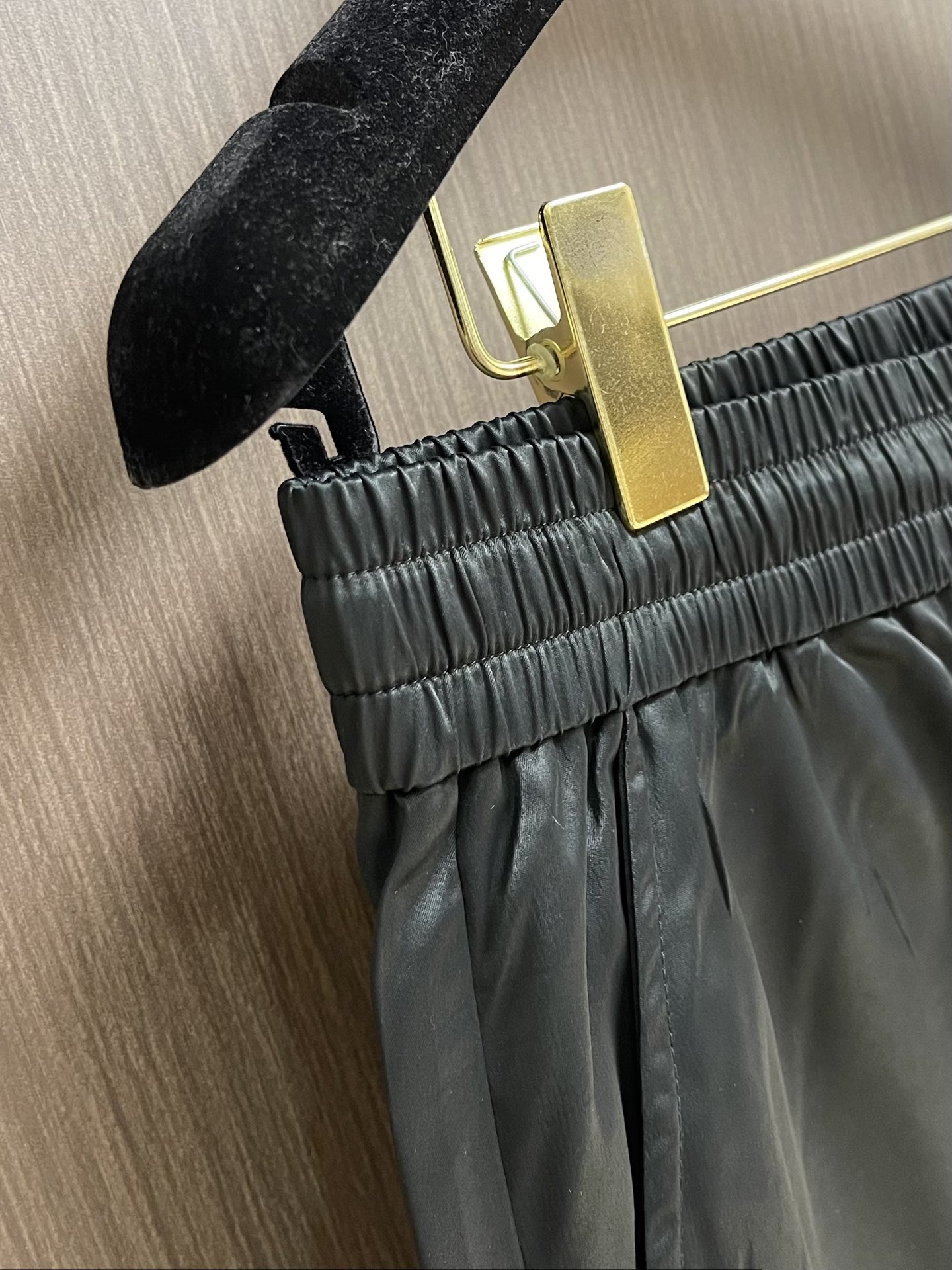 “Summer Men’s Fast Dry Shorts: 600 Douga Banners 2025s | Flex-Resistible, Breathable, Classic Logo, All-Side Strips” - 图片 6