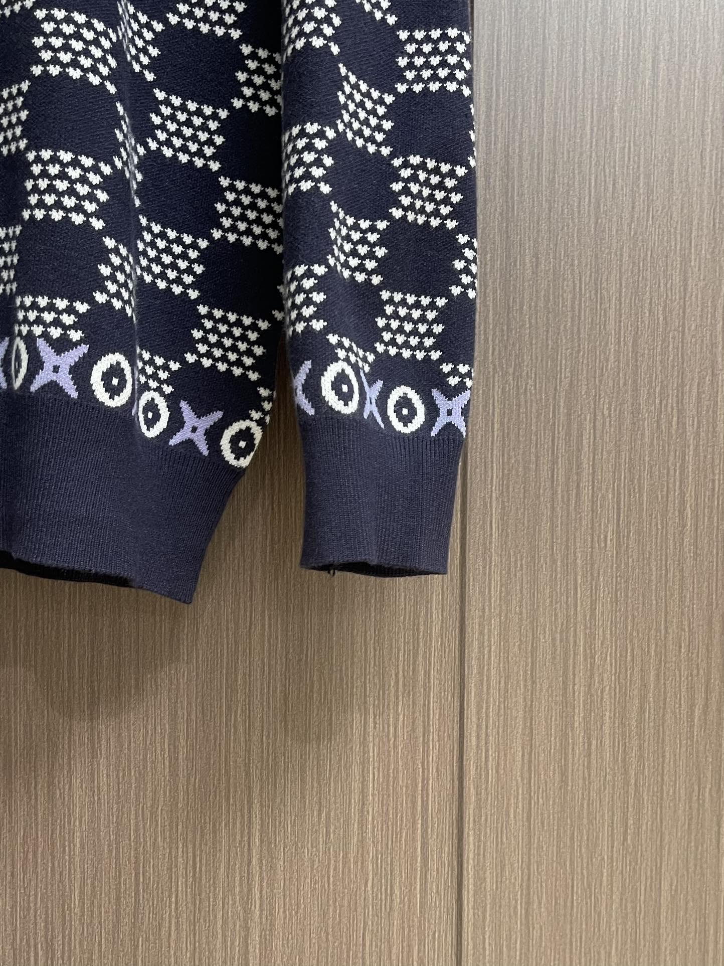 Luxurious LV wool knit dress with intricate details, handcrafted with imported machines, time-consuming and exclusive. Size: S-XL. - 图片 9