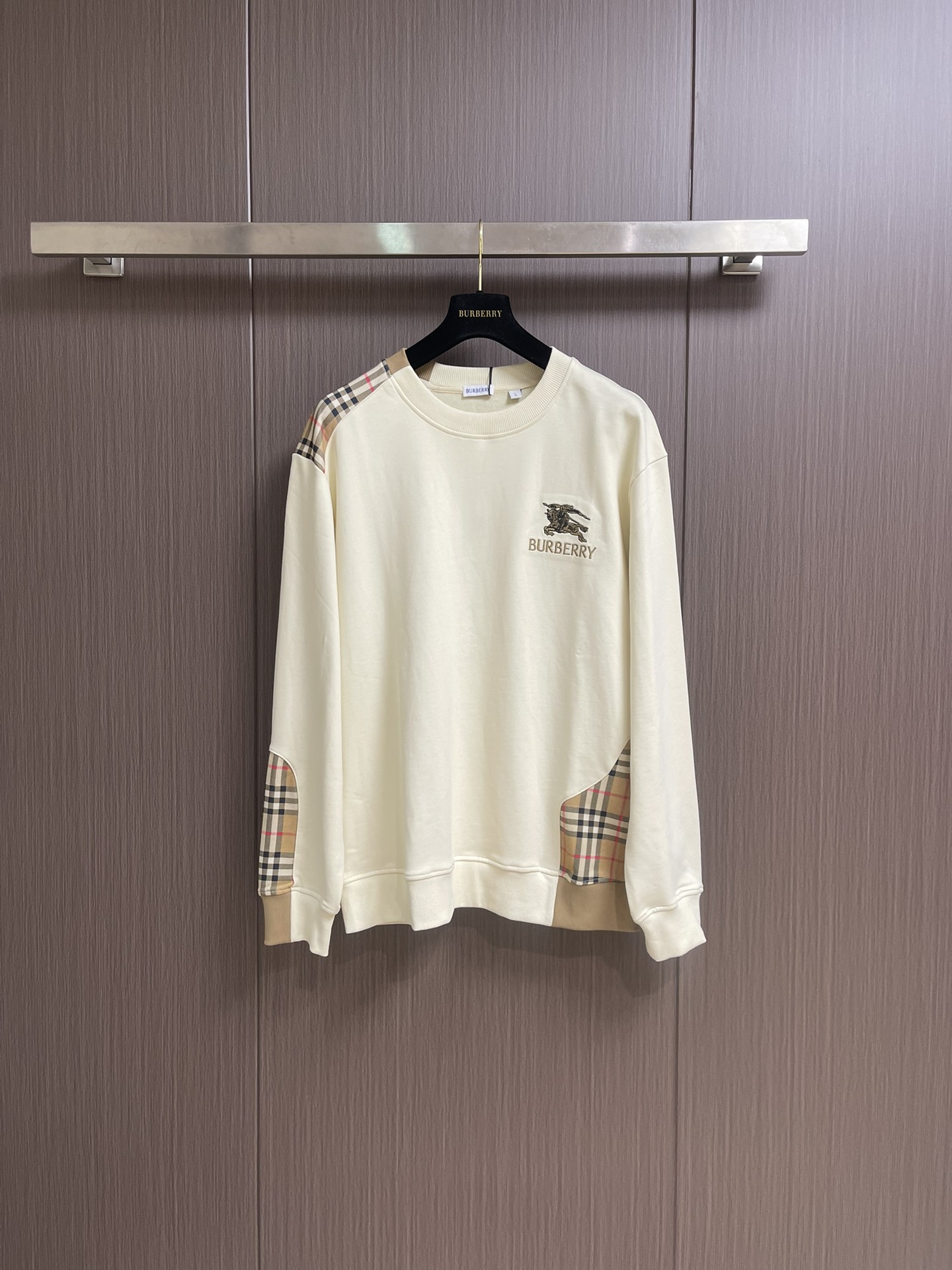 NO:498294,Burberry classic plaided cotton round-neck sweatshirt, spliced ​​contrasting design, unique high-end plaid, with brand recognition tone, using preferred double-strand cotton twill 450g pure cotton fabric, high-groove heavy fabric is the basic condition for ensuring a hard style, regardless of attendance, daily life, leisure, home, sports, versatile eye-closing item. Size S-XL S S S S S S S S S S Long 58cm Bust 114cm Long 70cm M S S Shoulder Width 59.5cm Bust 118cm Long 72cm L S S S S S S S S S S S S S S S 71cm Long 122cm Long 74cm XL S S S S S S S S S S S S S S S S S S S S S S S S S S S S S S S S S S S S S S S S S S S S S S S S S S S S S S S S S S S S S S S S S S S S S S S S S S S S S S S S S S S S S S S S S S S S S S S S S S S S S S S S S S S S S S S S S S S S S S S S S S S S S S S S S S S S S S S S S S S S S S S S S S S S S S S S S S S S S S S S S S S S S S S S S S S S S S S S S S S S S S S S S S S S S S S S S S S S S S S S S S S S S S S S S S S S S S S S S S S S S S S S S S S S S S S S S S S S S S S S S S S S S S S S S S S S S S S S S S S S S S S S S S S S S S S S S S S S S S S S S S S S S S S S S S S S S S S S S S S S S S S S S S S S S S S S S S S S S S S19860909Burberry 经典格纹拼接纯棉圆领卫衣,拼接撞色设计, 独有的高级格纹,极具品牌识别度的调性,采用优选双股棉纱斜纹450g纯棉面料,高克重面料是保证版型硬挺的基本条件,无论出勤,日常,休闲,居家,运动,百搭闭眼入单品.尺码S-XL S码肩宽58cm 胸围114cm衣长70cm M码肩宽59.5cm 胸围118cm衣长72cm L码肩宽61cm胸围122cm衣长74cm XL码肩宽62.5cm 胸围126cm衣长76cm,,burberry,hoodie,sweatshirts,alexander wang,Men's clothing