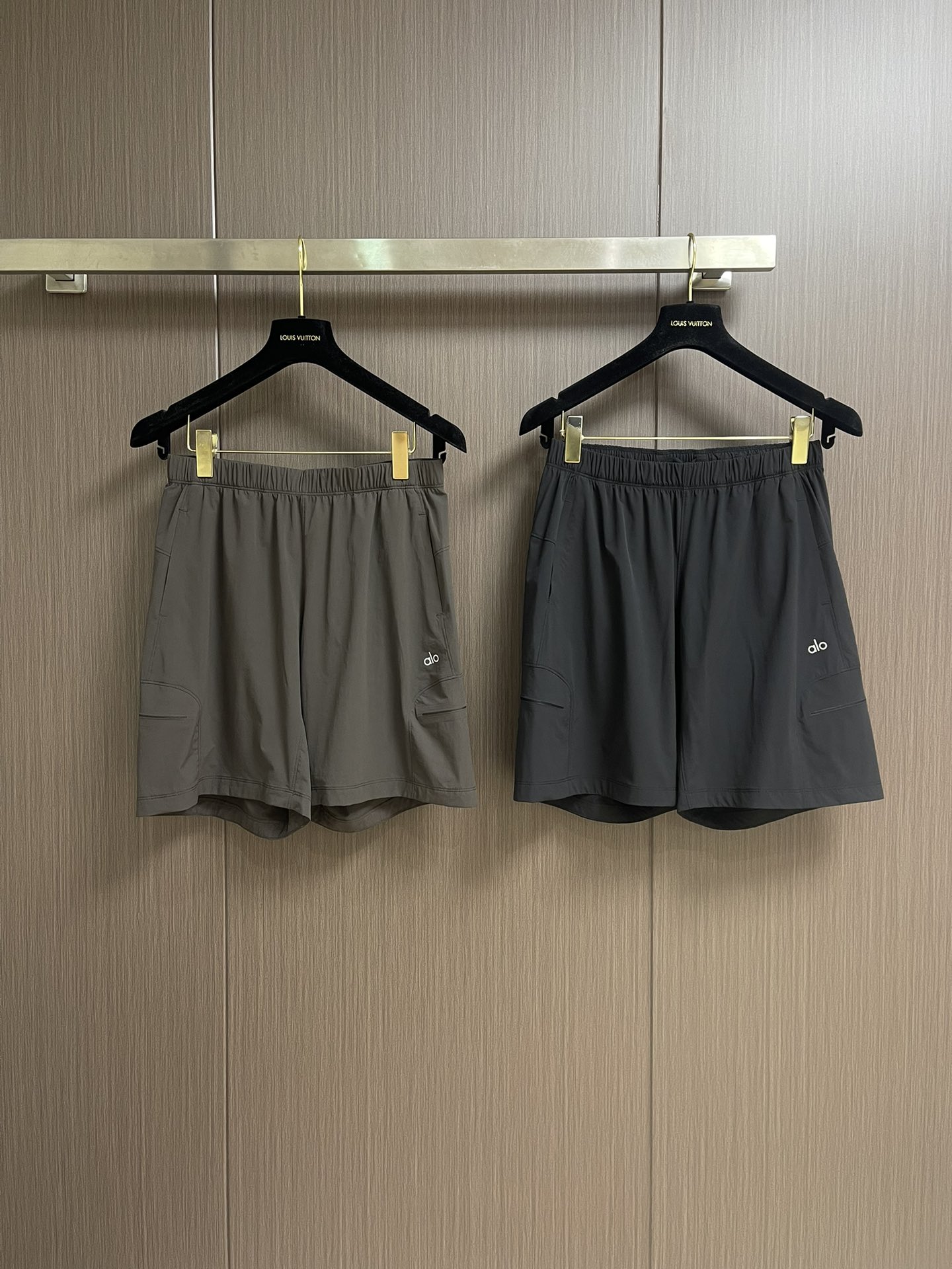“576ALO 2025 Dry Shorts: Custom Fabric, High Comfort, Impeccable Detail, Quality Design, Delicate & Soft” - 图片 3