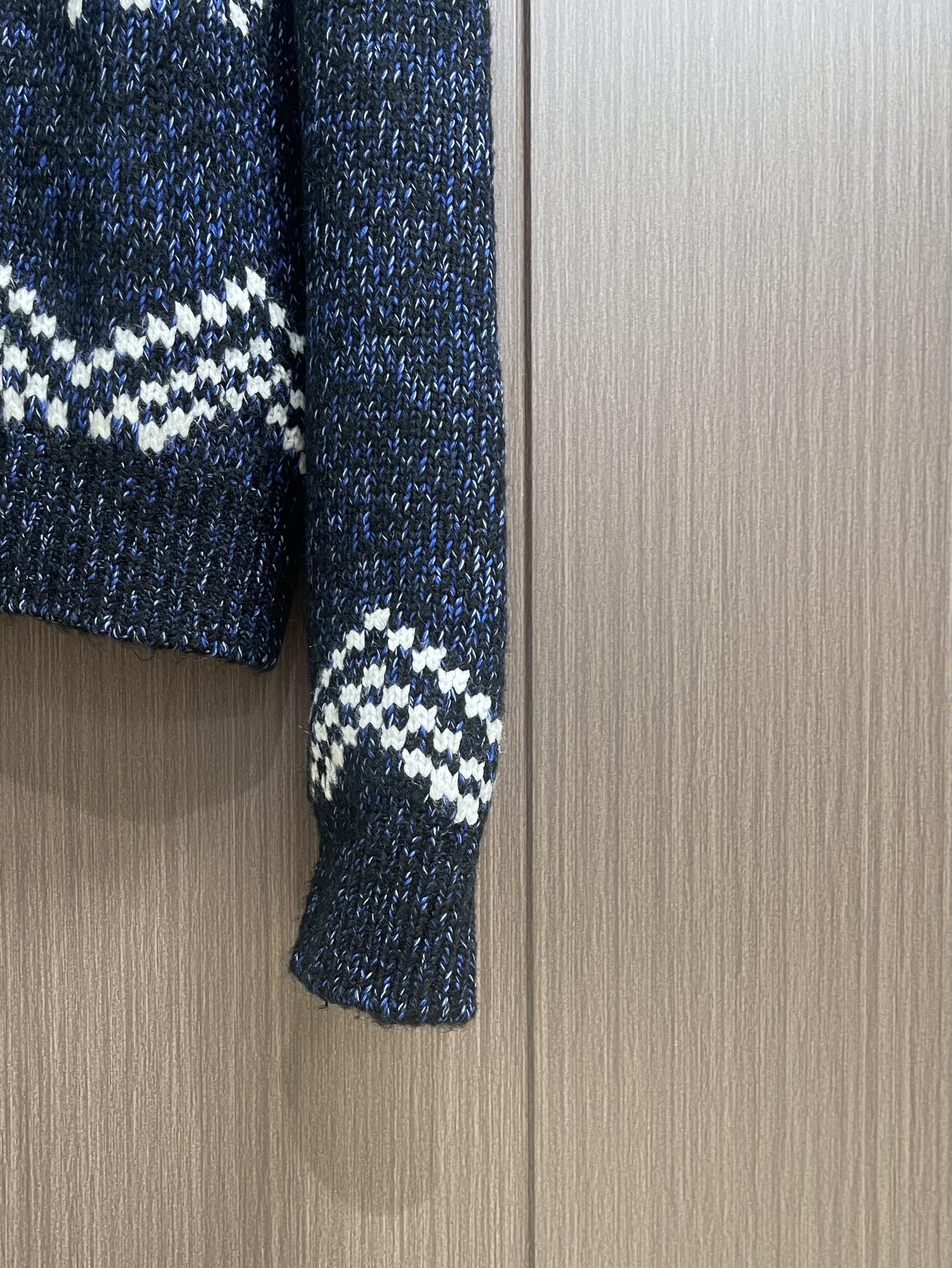 “LV x Nigo Collaboration Zipper Jackets Featuring Pharrell Williams and Japanese Design Elements” - 图片 7