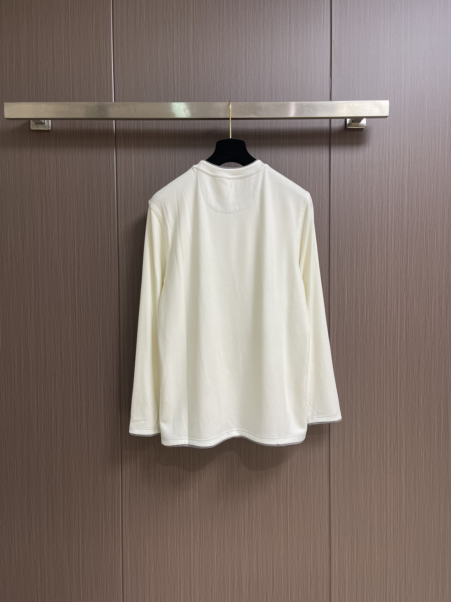 “2025 Fall/Winter Collection: Brunello Cucinelli’s Sharp Design for Layered Elegance” - 图片 2