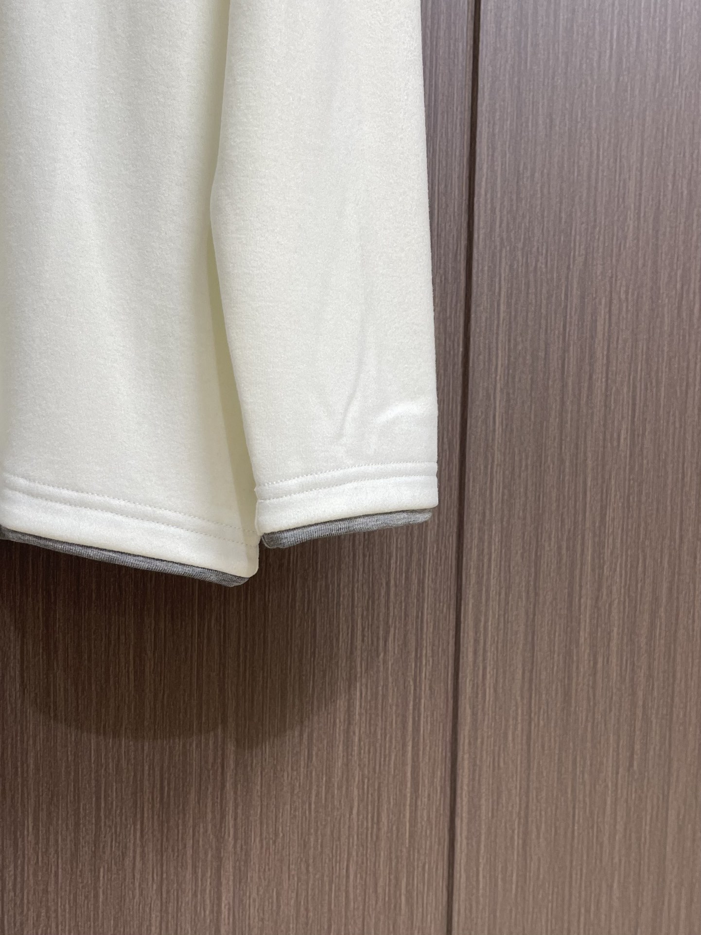 “2025 Fall/Winter Collection: Brunello Cucinelli’s Sharp Design for Layered Elegance” - 图片 8