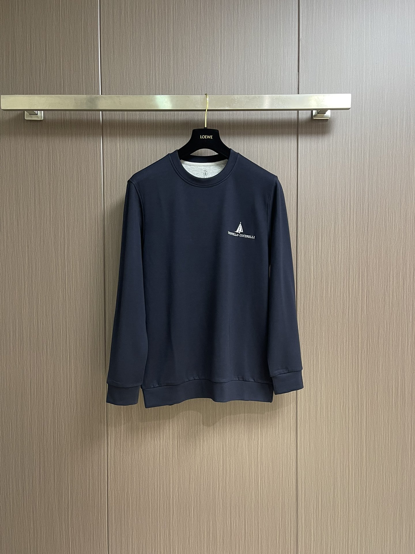 “Autumn 2025 Brunello Cucinelli T-Shirt: Soft Wool Blend with Logo Embroidery” - 图片 1
