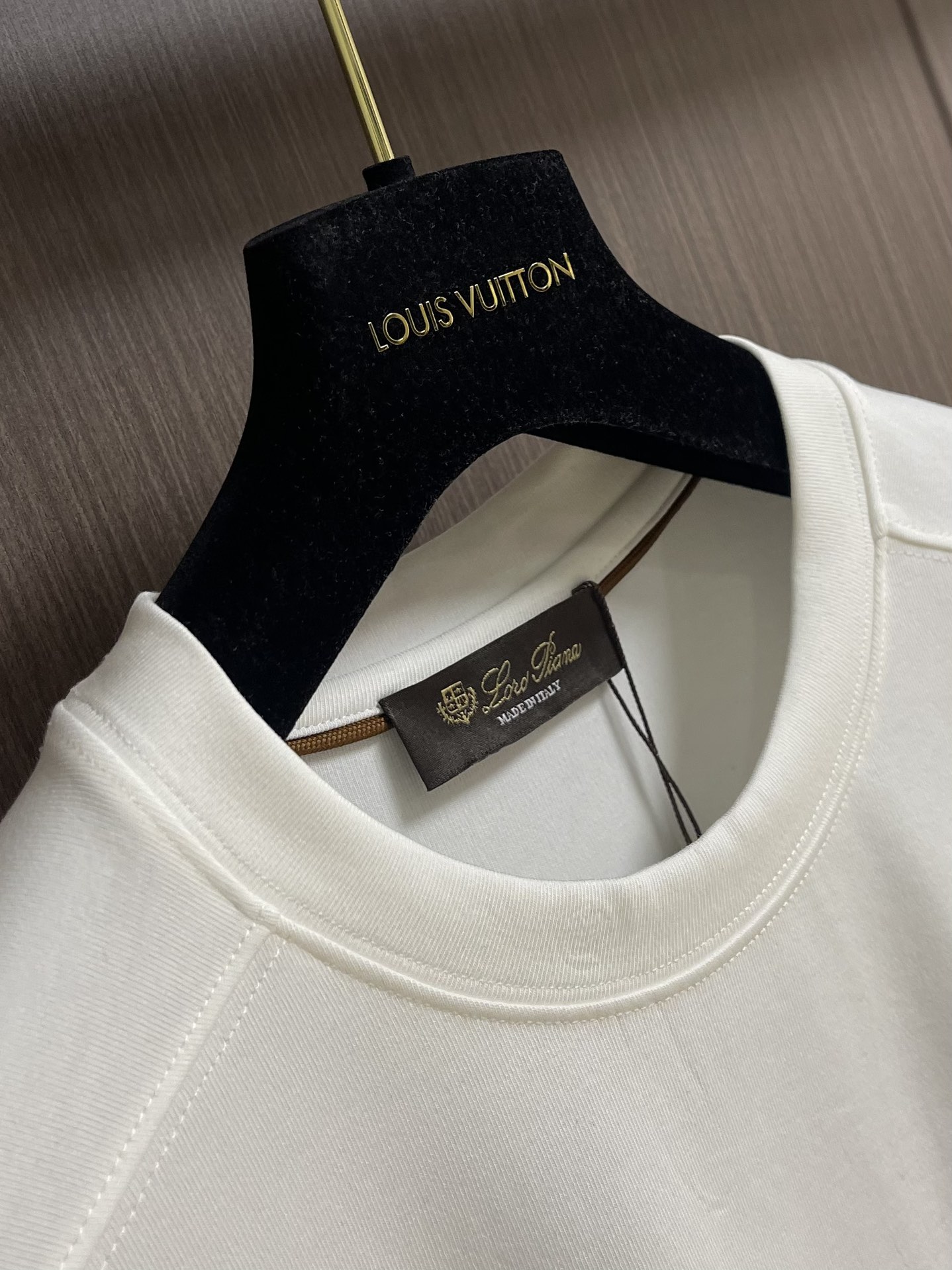“672.LP Loropiana 2025 Autumn Winter Long-Sleeved T-Shirts with Chest Logo Badge” - 图片 6