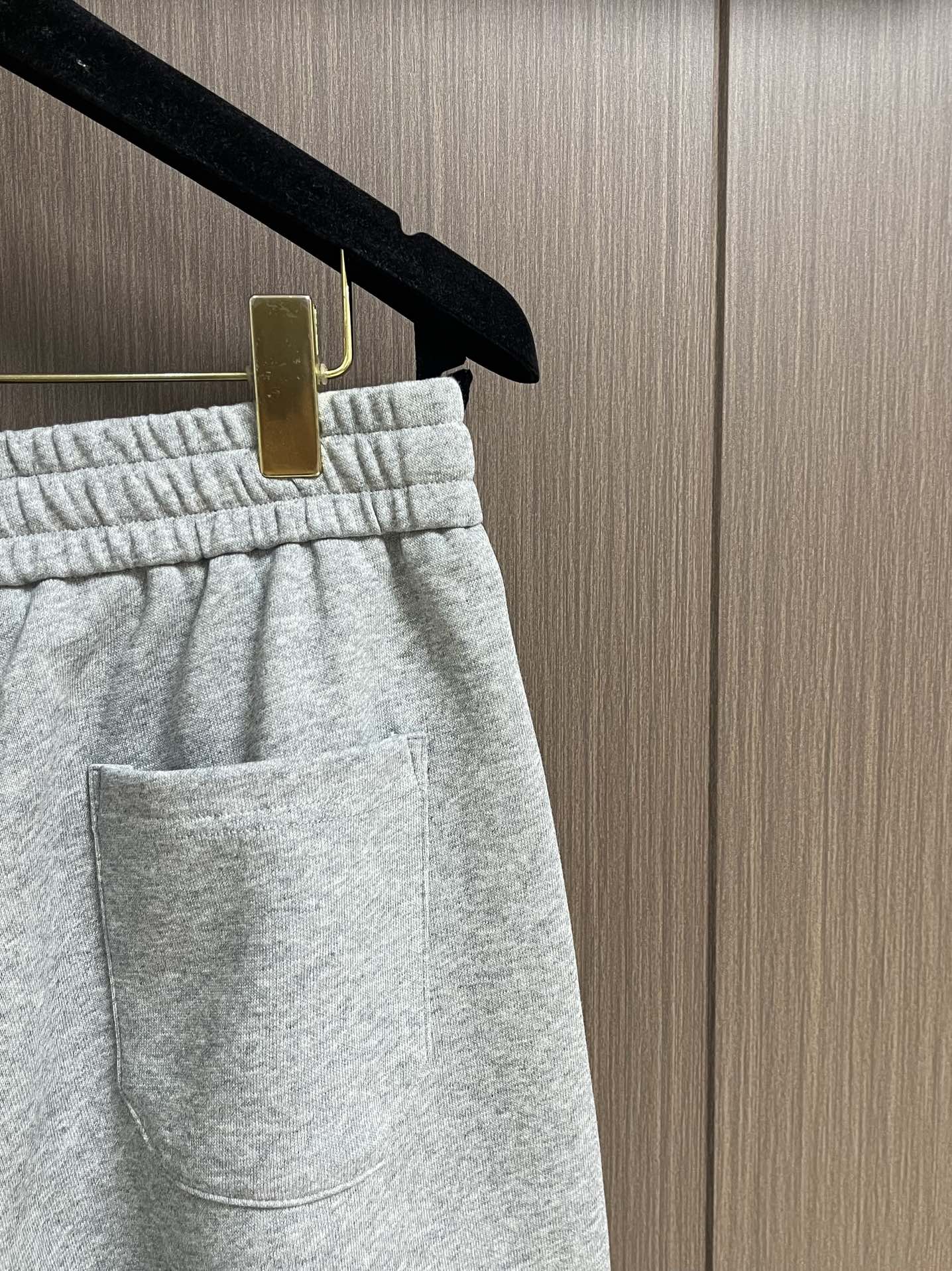 “Fendi Double F Bermuda Shorts: Custom Fabric, 380g Heavy, Double F-Print Marks, Sports Fashion, Sizes M-3XL” - 图片 9