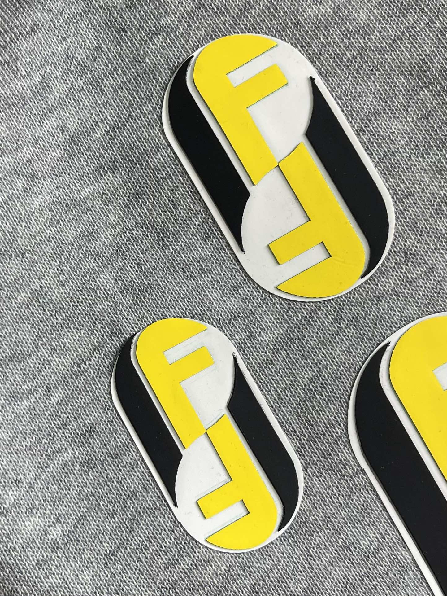 “Fendi Double F Bermuda Shorts: Custom Fabric, 380g Heavy, Double F-Print Marks, Sports Fashion, Sizes M-3XL” - 图片 8