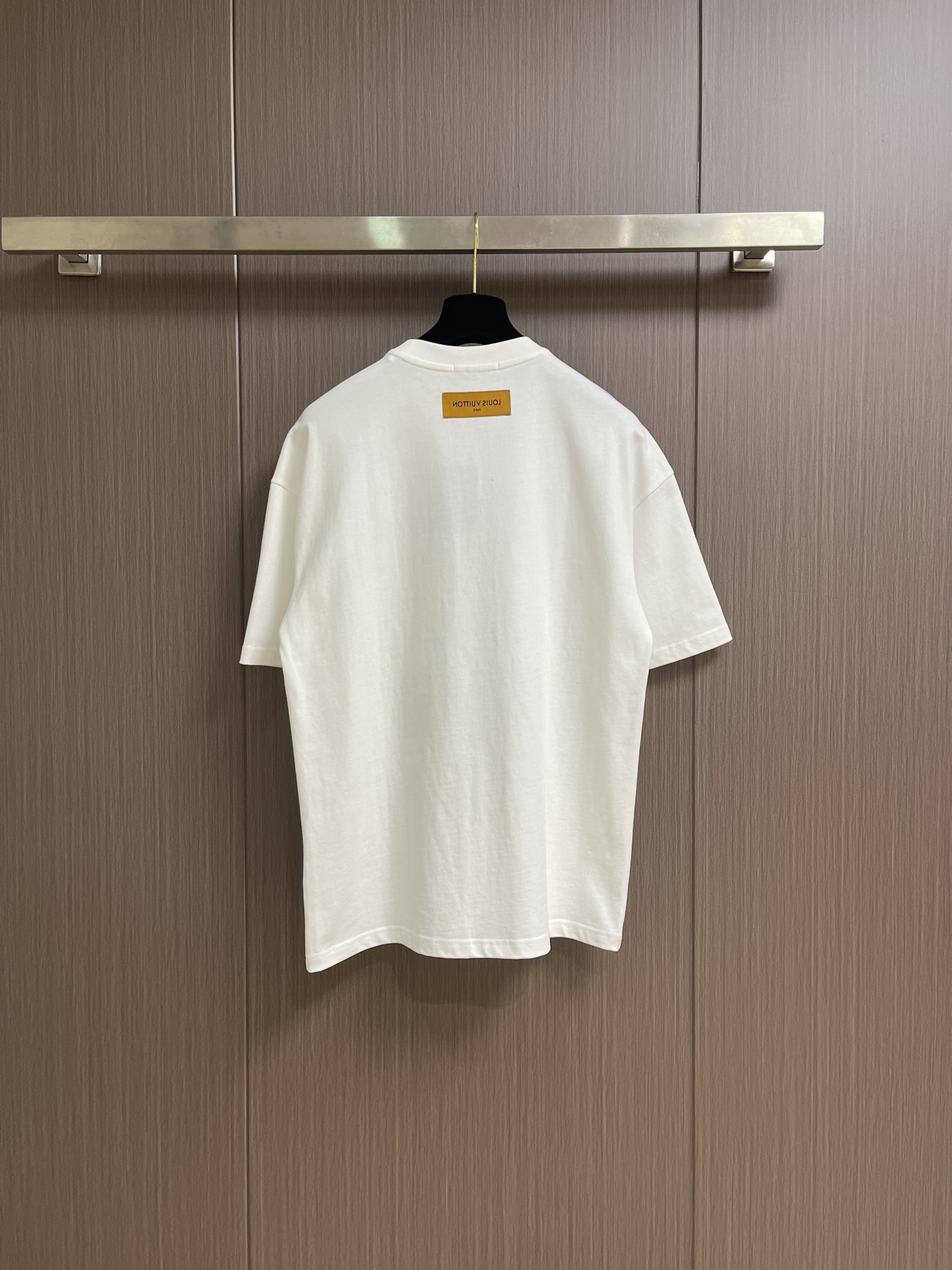 整套 
LV 2025SS 限定新品涂鸦logo印花短袖T恤，基础简约百搭款式，面料采用是高克重的针织棉