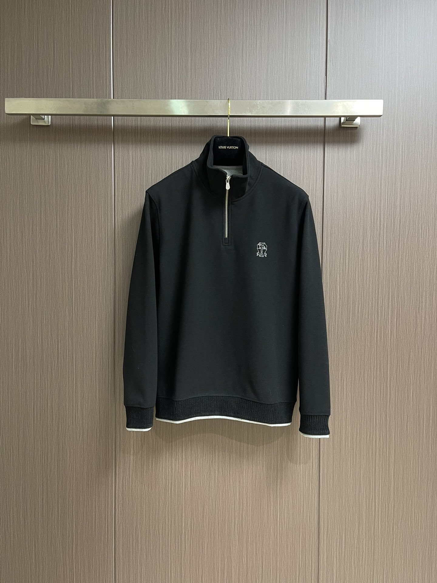 
BC 2025SS秋冬商务休闲羊绒混纺立领外套 经典款秋冬季实穿款式之一 小立领 下摆袖口处采用双料拼