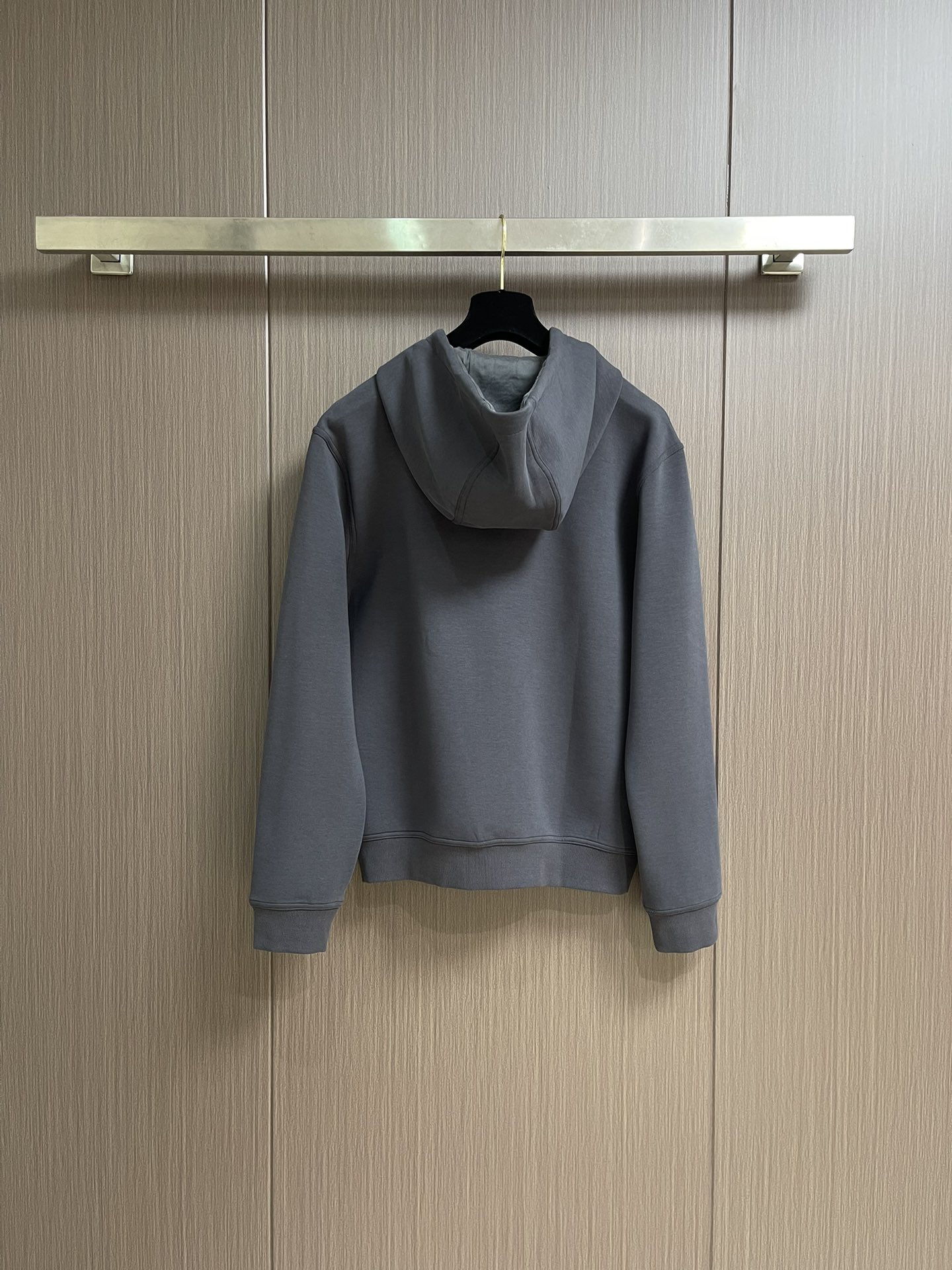 
HERMES Jeu d'Adresse 刺绣标志 半拉休闲帽衫卫衣 全品相订单 做工每一处细节都处理