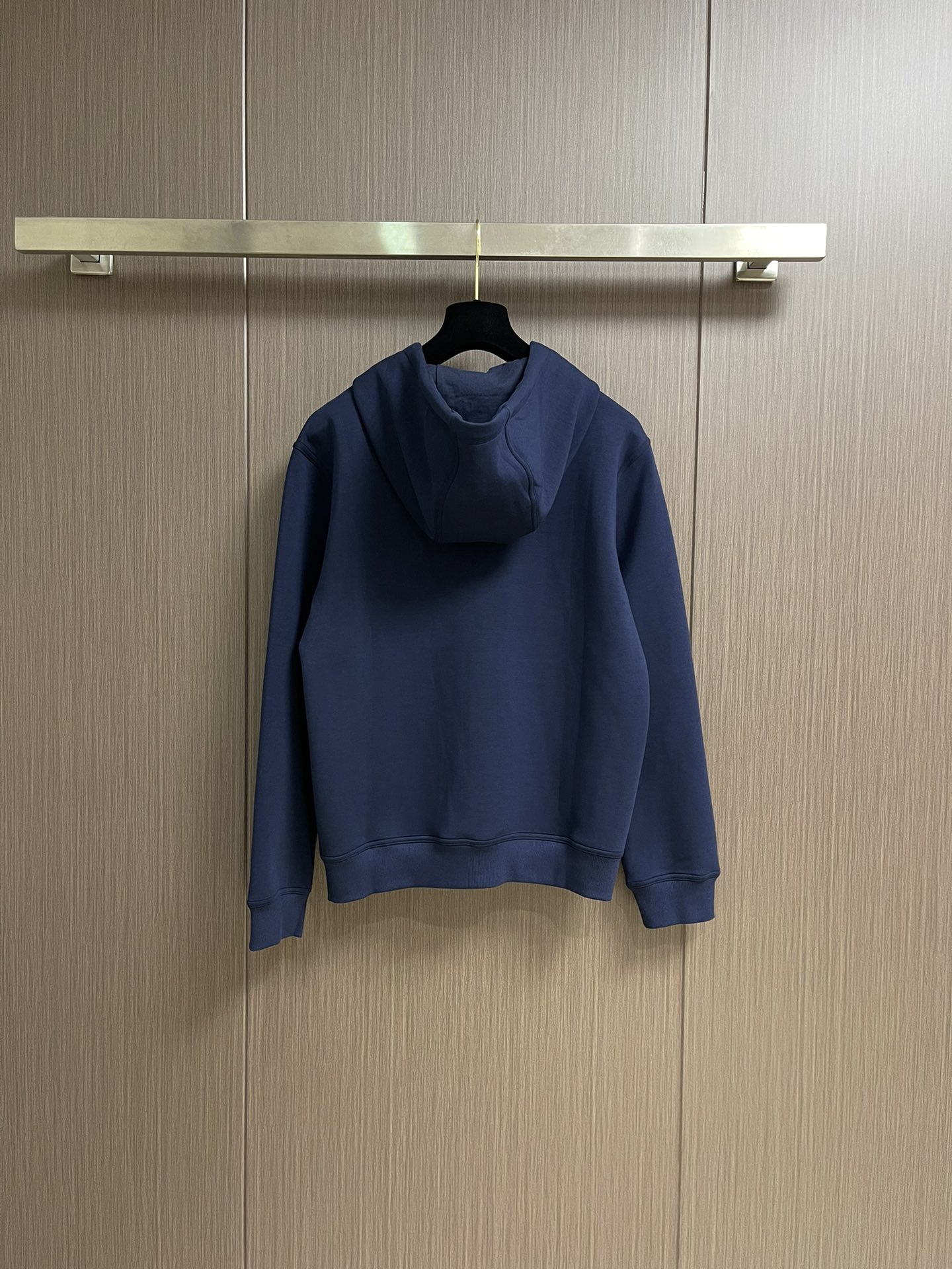 
HERMES Jeu d'Adresse 刺绣标志 半拉休闲帽衫卫衣 全品相订单 做工每一处细节都处理