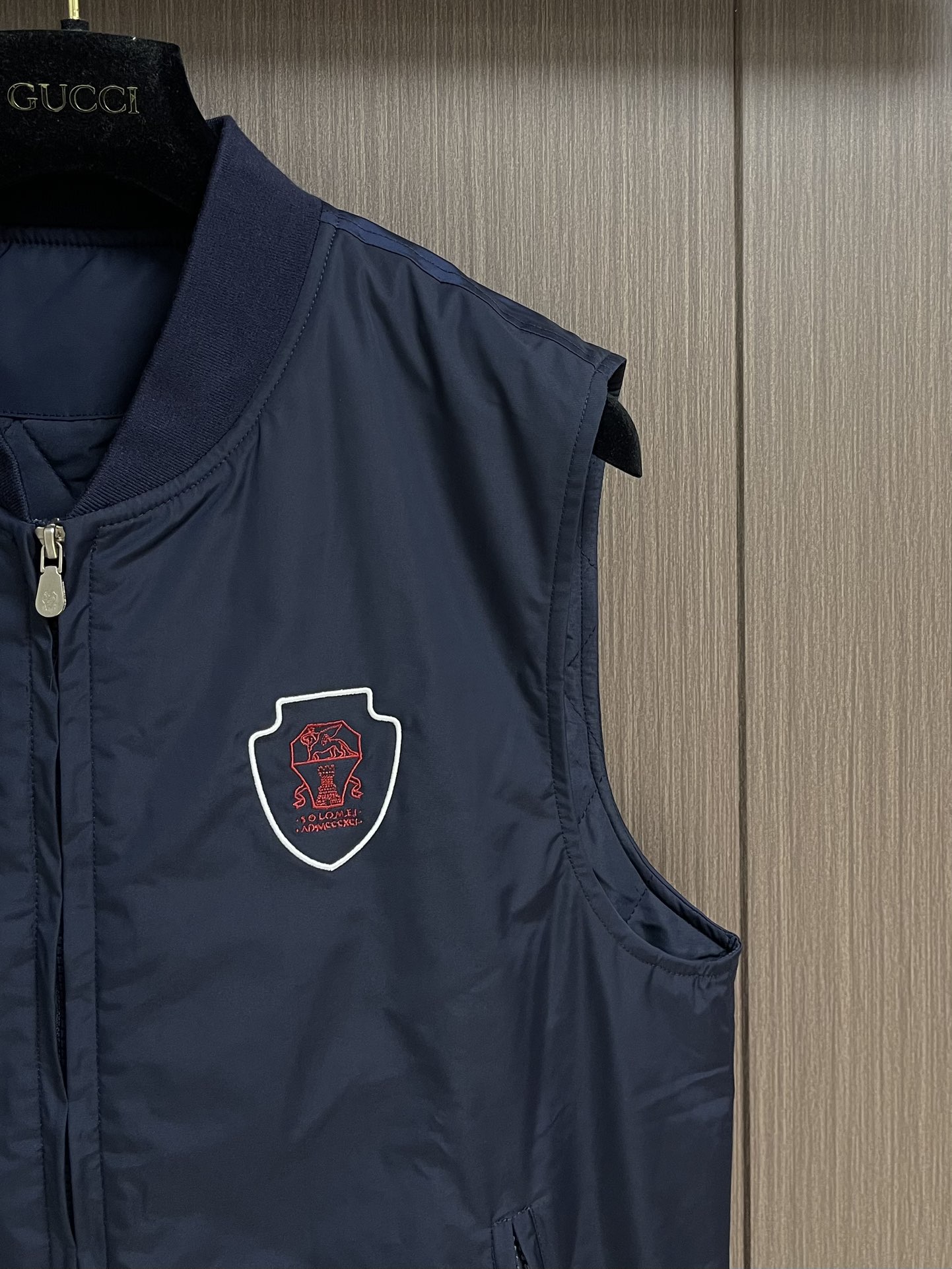 
BC 2025秋冬新款！老钱新贵推荐！商务休闲棒球款 棒球款式 标志LOGO点缀结合门襟拉链设计 合体