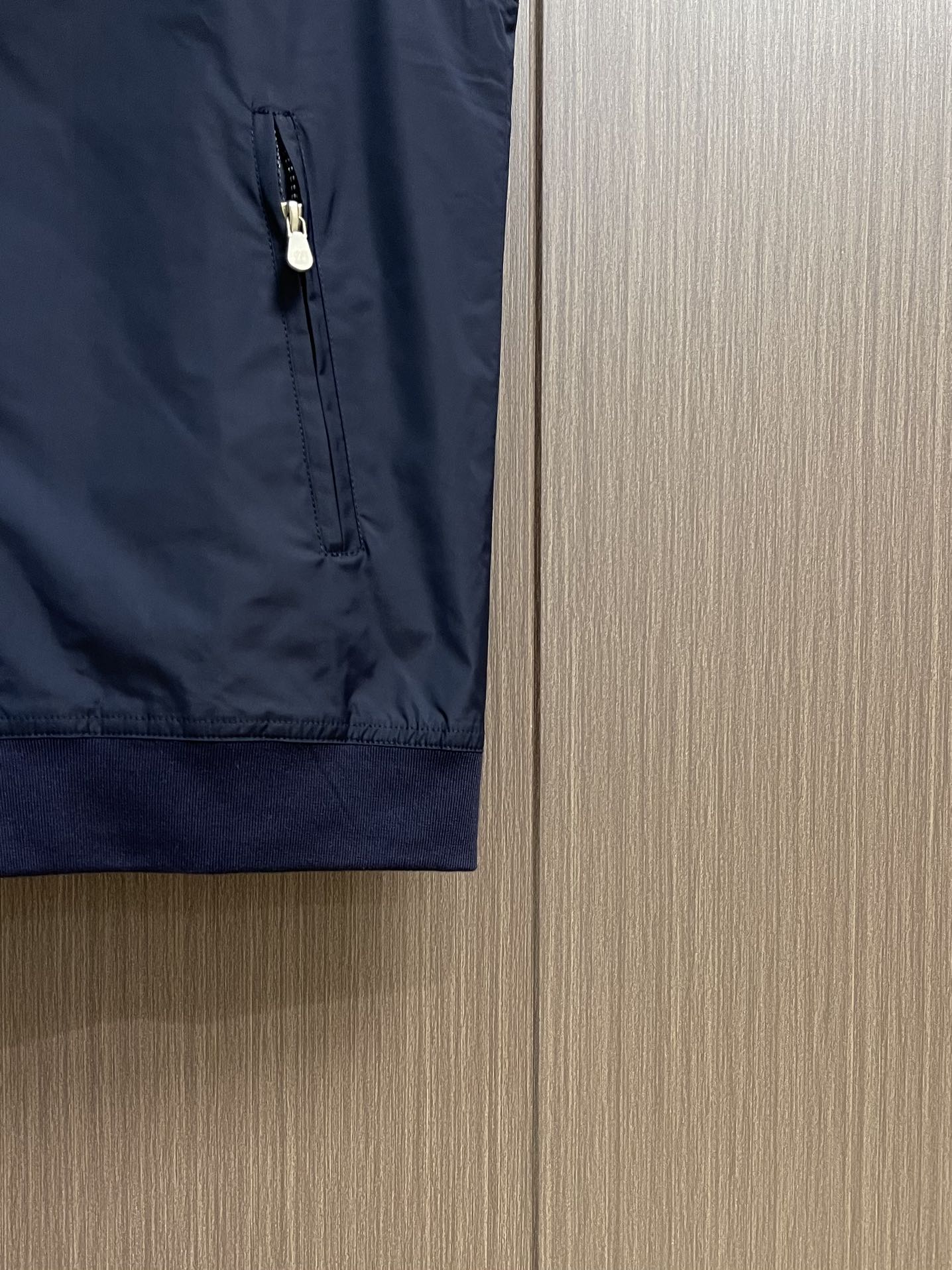 
BC 2025秋冬新款！老钱新贵推荐！商务休闲棒球款 棒球款式 标志LOGO点缀结合门襟拉链设计 合体