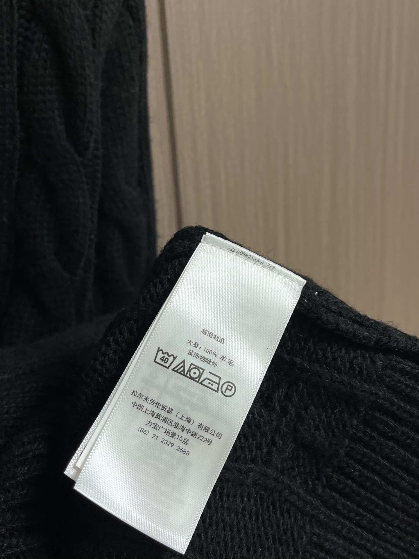 
RAlP🆕H LAUREN 绞花小马图案刺绣开衫，女款👩 让人眼前一亮的设计，目光不自觉地被吸引，版型