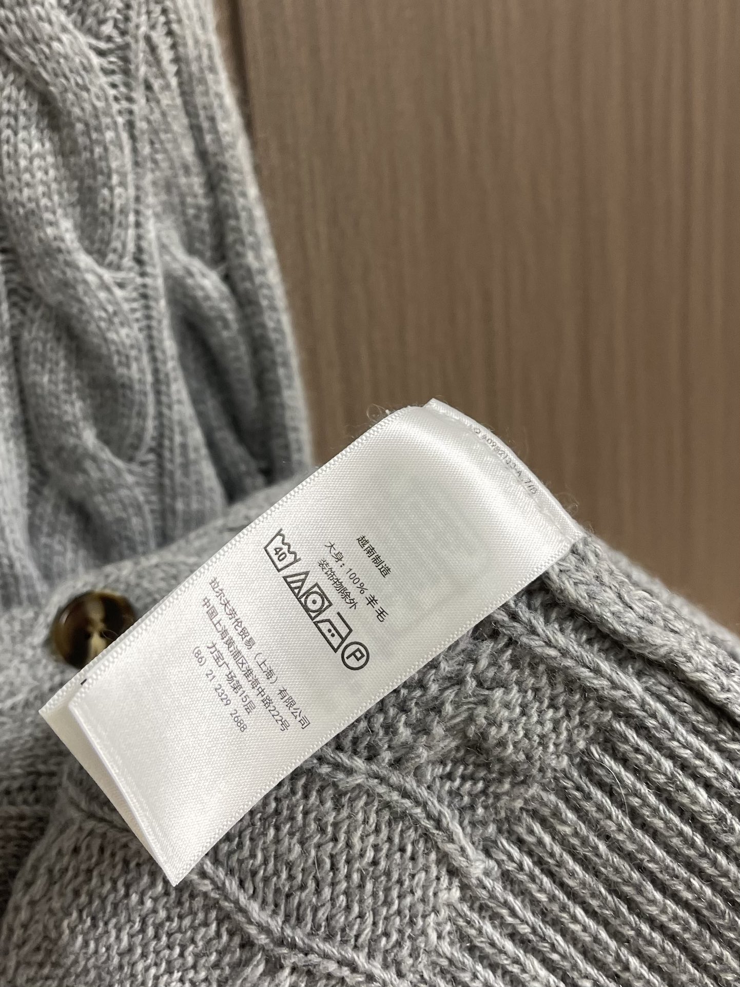 
RAlP🆕H LAUREN 绞花小马图案刺绣开衫，女款👩 让人眼前一亮的设计，目光不自觉地被吸引，版型