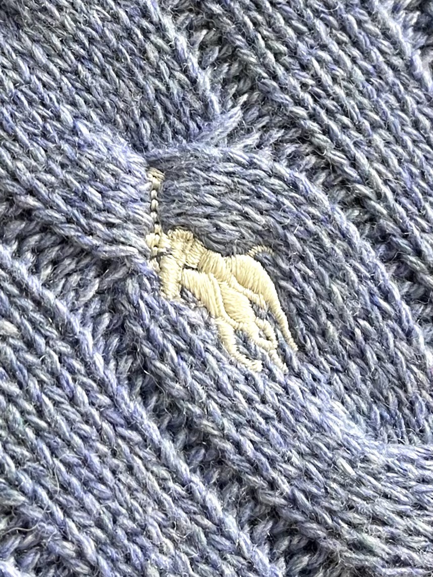 
RAlP🆕H LAUREN 绞花小马图案刺绣开衫，女款👩 让人眼前一亮的设计，目光不自觉地被吸引，版型