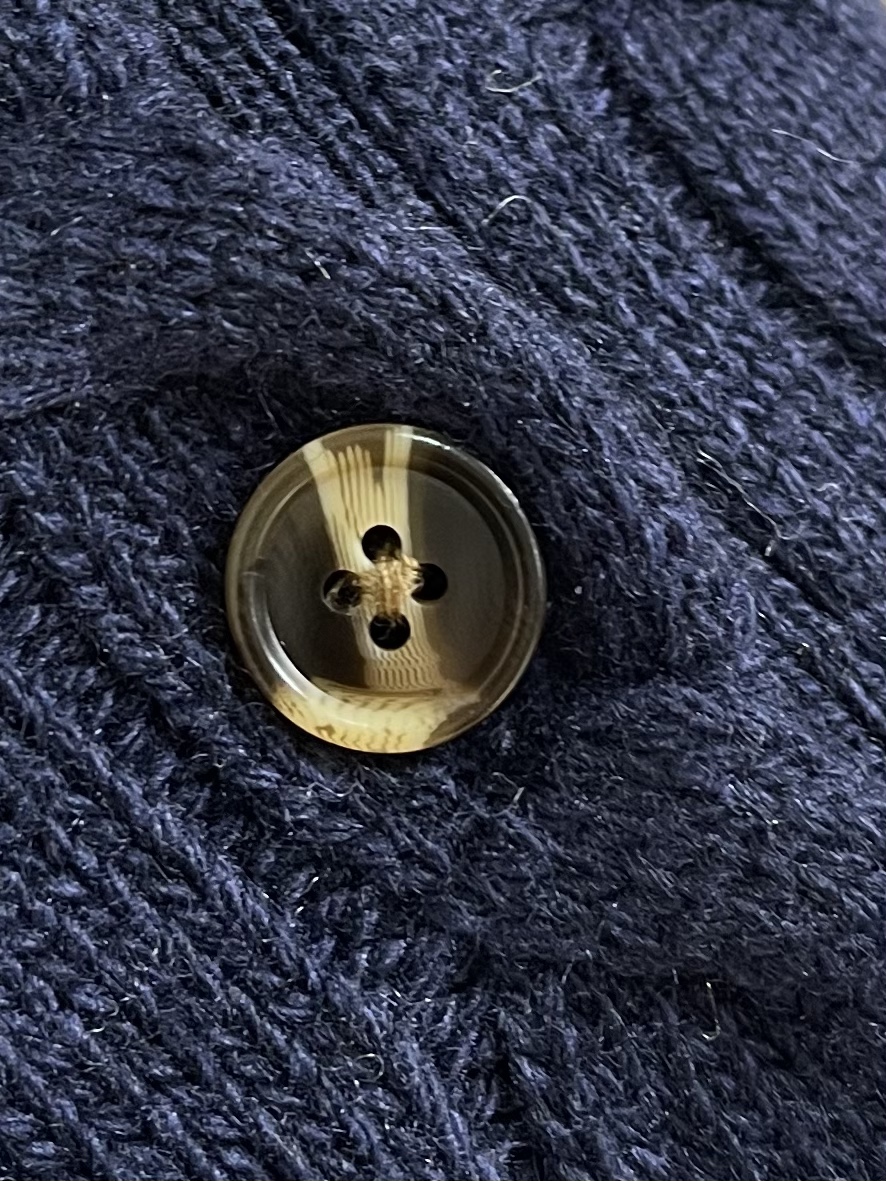 
RAlP🆕H LAUREN 绞花小马图案刺绣开衫，女款👩 让人眼前一亮的设计，目光不自觉地被吸引，版型