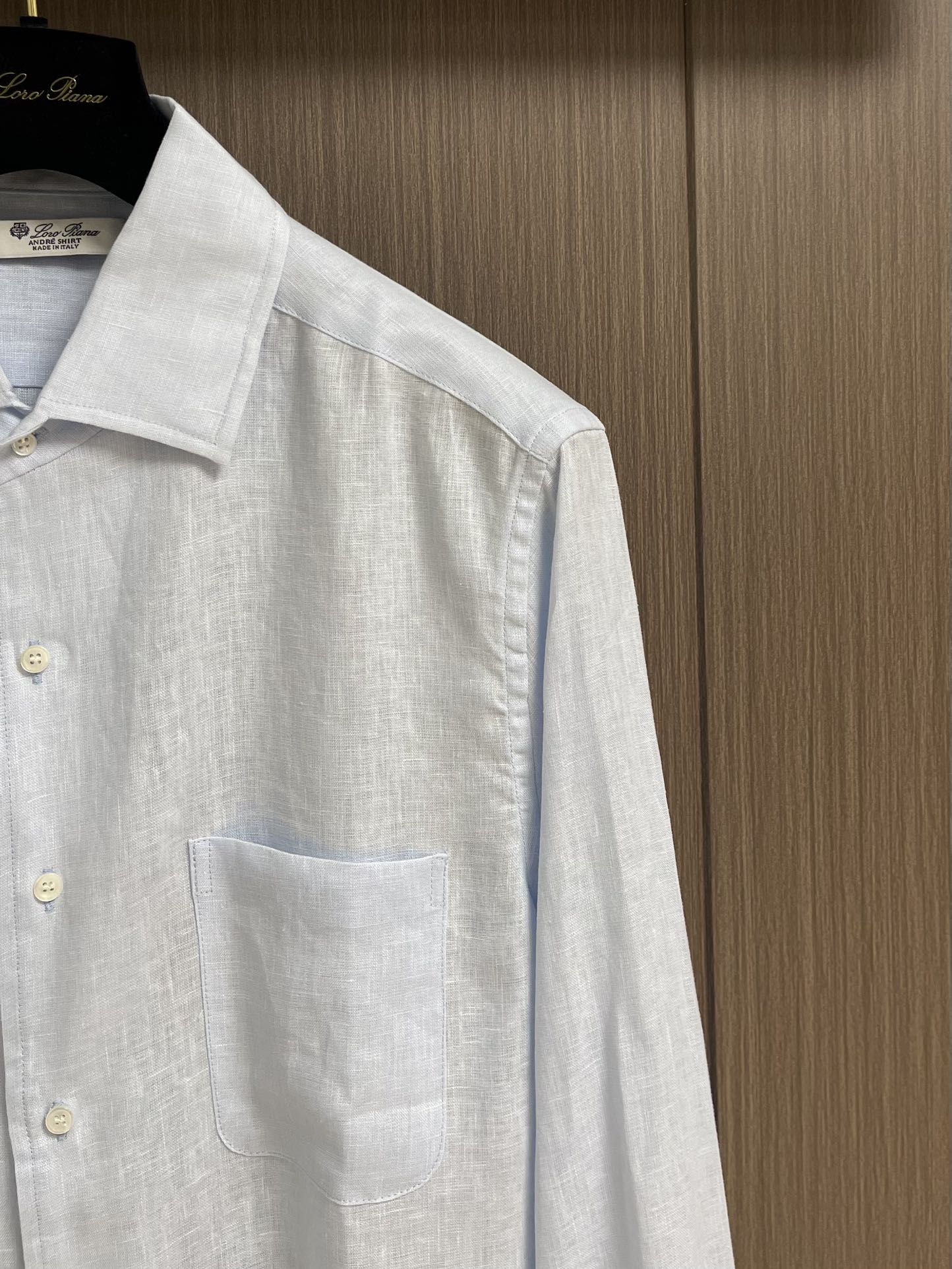 
lP🆕 LoroPiana2025SS秋新款Andre男士长袖衬衫，卓尔不群的Andre衬衫为翻领设计