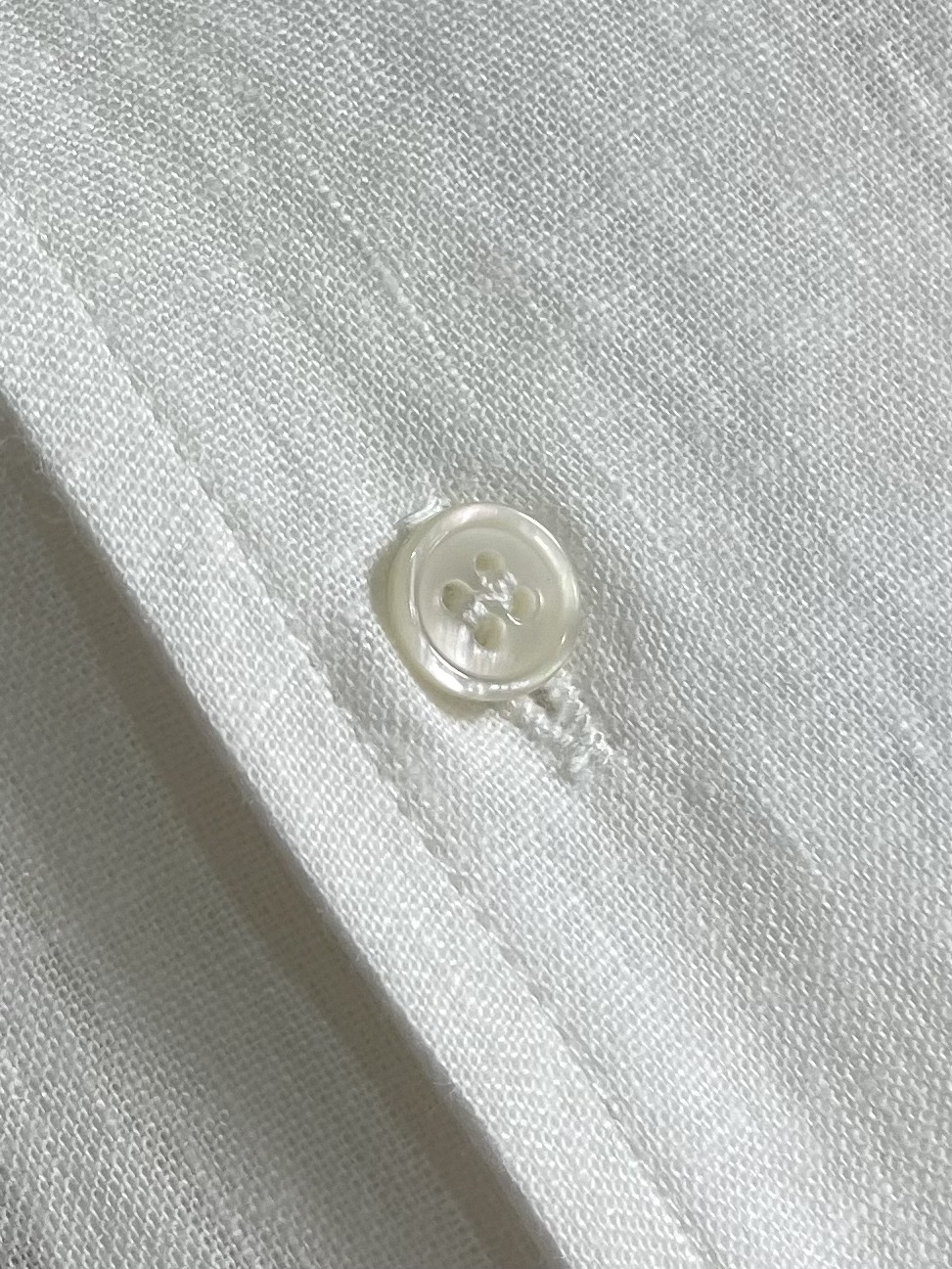 
lP🆕 LoroPiana2025SS秋新款Andre男士长袖衬衫，卓尔不群的Andre衬衫为翻领设计