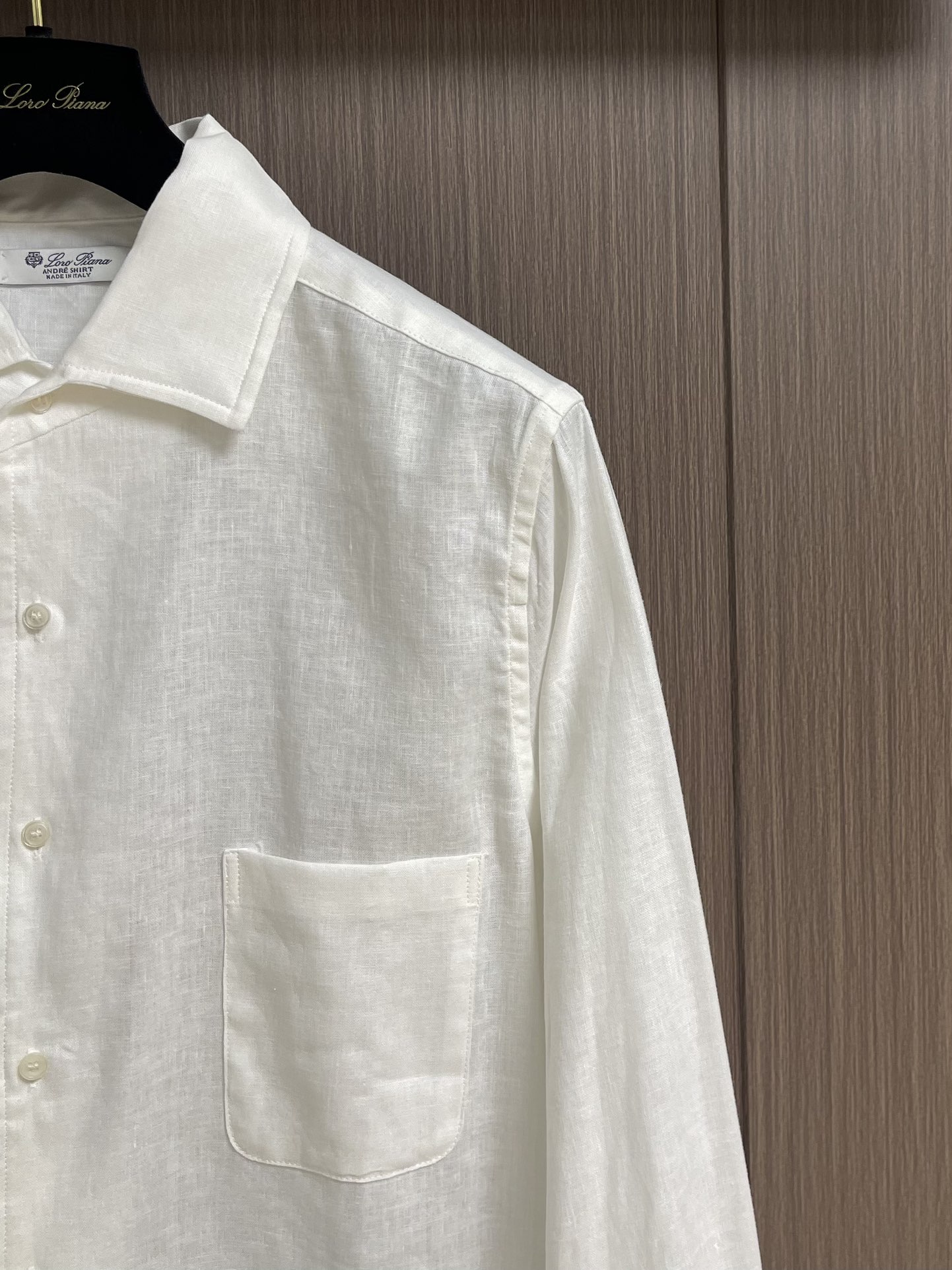 
lP🆕 LoroPiana2025SS秋新款Andre男士长袖衬衫，卓尔不群的Andre衬衫为翻领设计