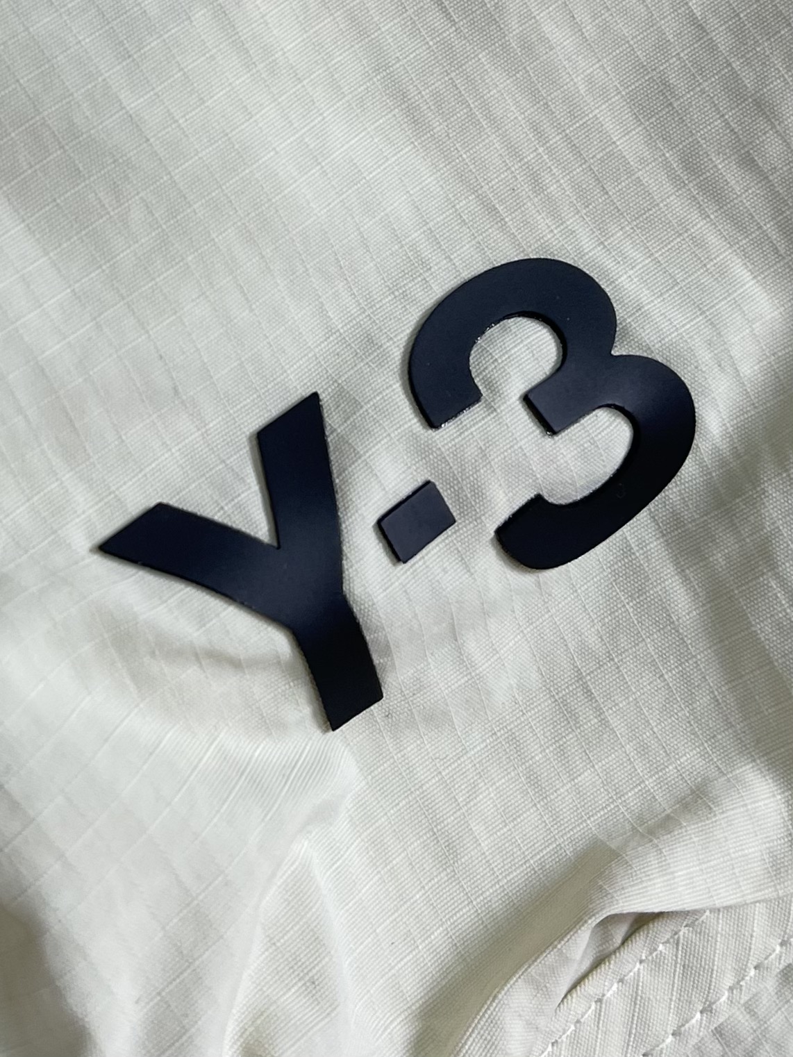 
Y3 山本家新款高街多袋短裤 2025ss夏季新款 面料 辅料全定制，以独特剪裁设计闻名 版型经过精心