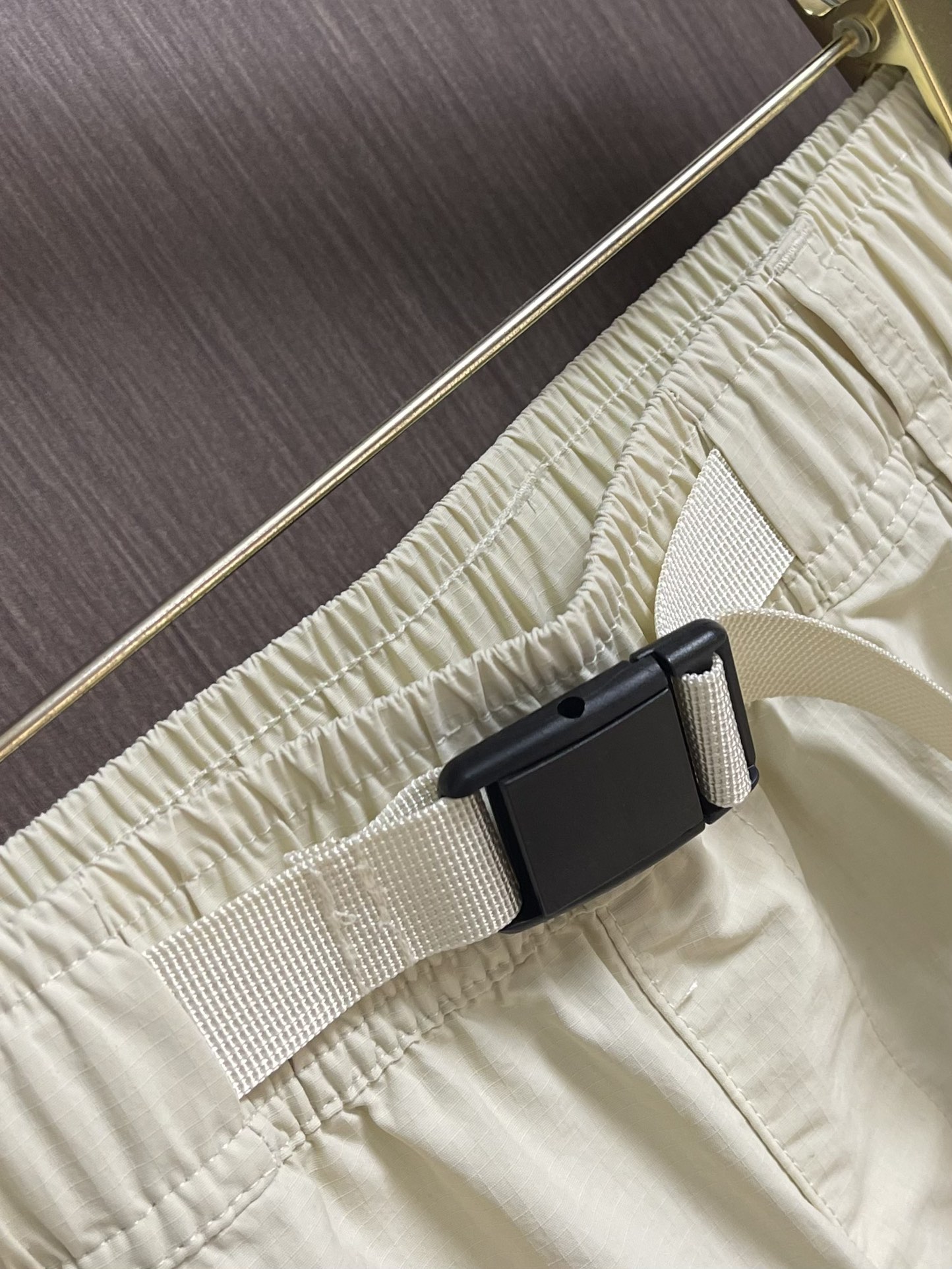 
Y3 山本家新款高街多袋短裤 2025ss夏季新款 面料 辅料全定制，以独特剪裁设计闻名 版型经过精心