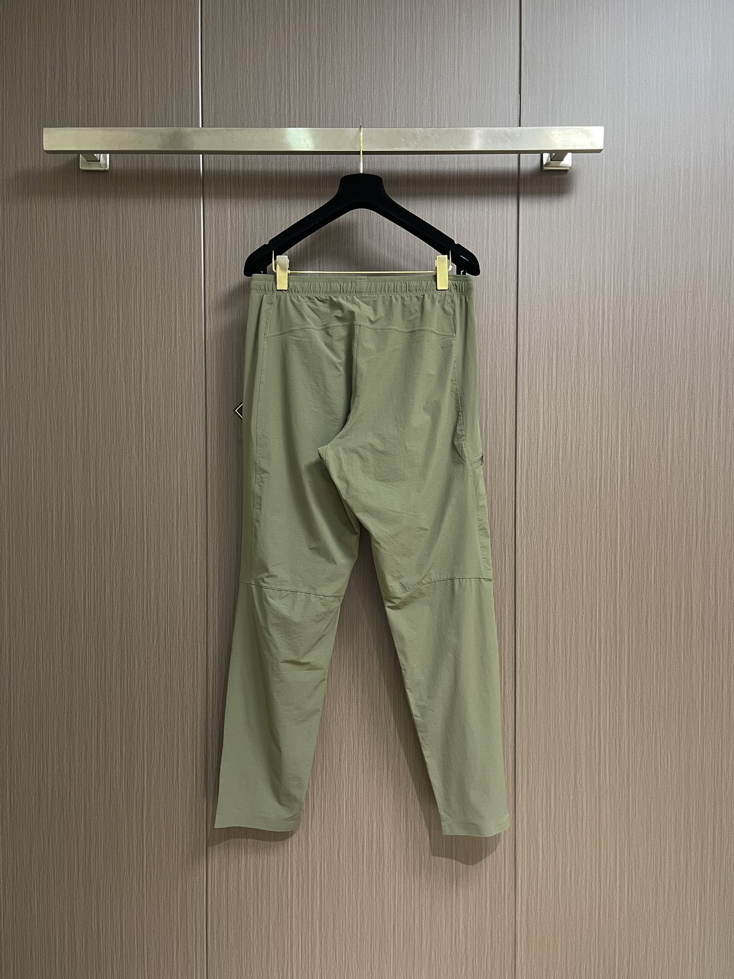 
Aycteryx 始祖鸟 2025fw 印花logo休闲裤 高端32s双纱380克客供面料，重磅面料 