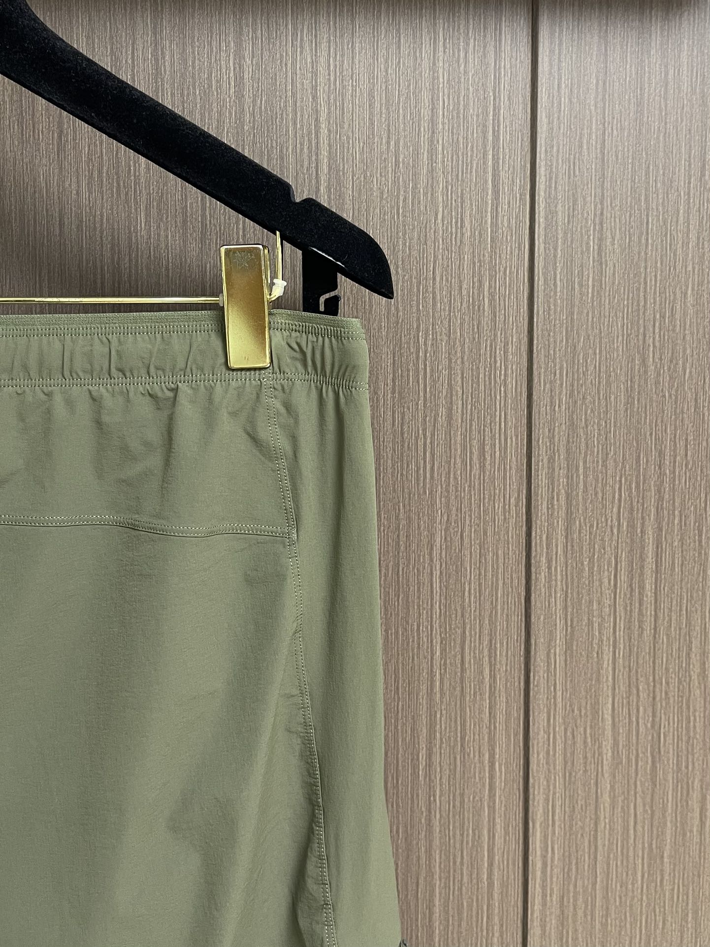 
Aycteryx 始祖鸟 2025fw 印花logo休闲裤 高端32s双纱380克客供面料，重磅面料 