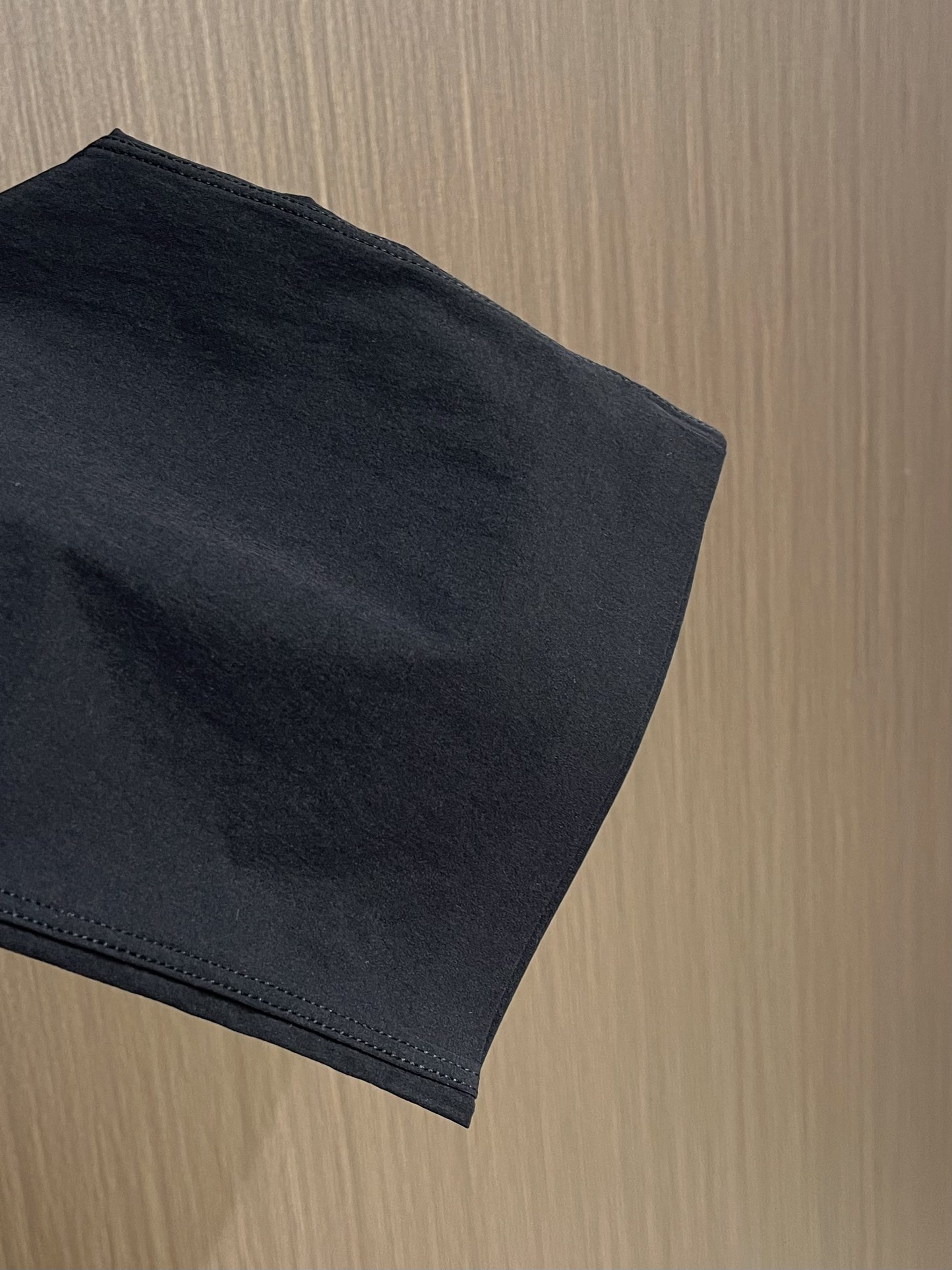 
Aycteryx 始祖鸟 2025fw 印花logo休闲裤 高端32s双纱380克客供面料，重磅面料 