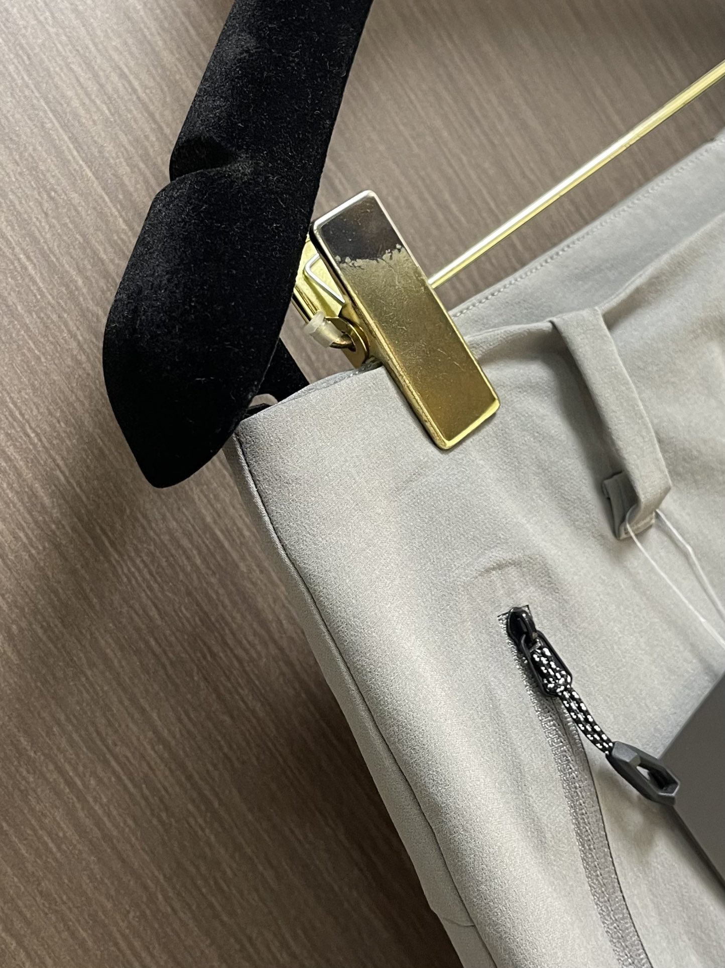 
ARCTERYX 始祖鸟2025ss春夏新款休闲运动风格休闲裤，户外品牌可能大家第一想到的就是、给人一