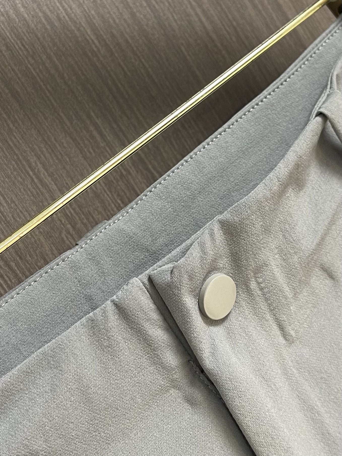 
ARCTERYX 始祖鸟2025ss春夏新款休闲运动风格休闲裤，户外品牌可能大家第一想到的就是、给人一