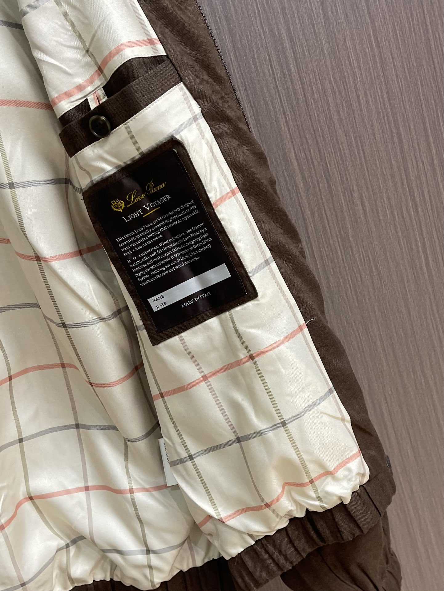 
lP🆕 LoroPiana 2025SS早秋新款 老钱风 经典休闲款亚麻外套 上身帅气 这款采用纯亚麻