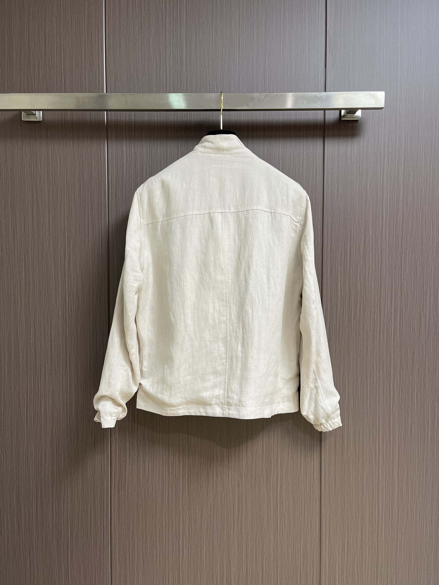 
BC 2025s春夏新款轻薄亚麻外套，男士刺绣徽标商务休闲夹克外套！选用客供定织定染轻薄天丝亚麻面料打