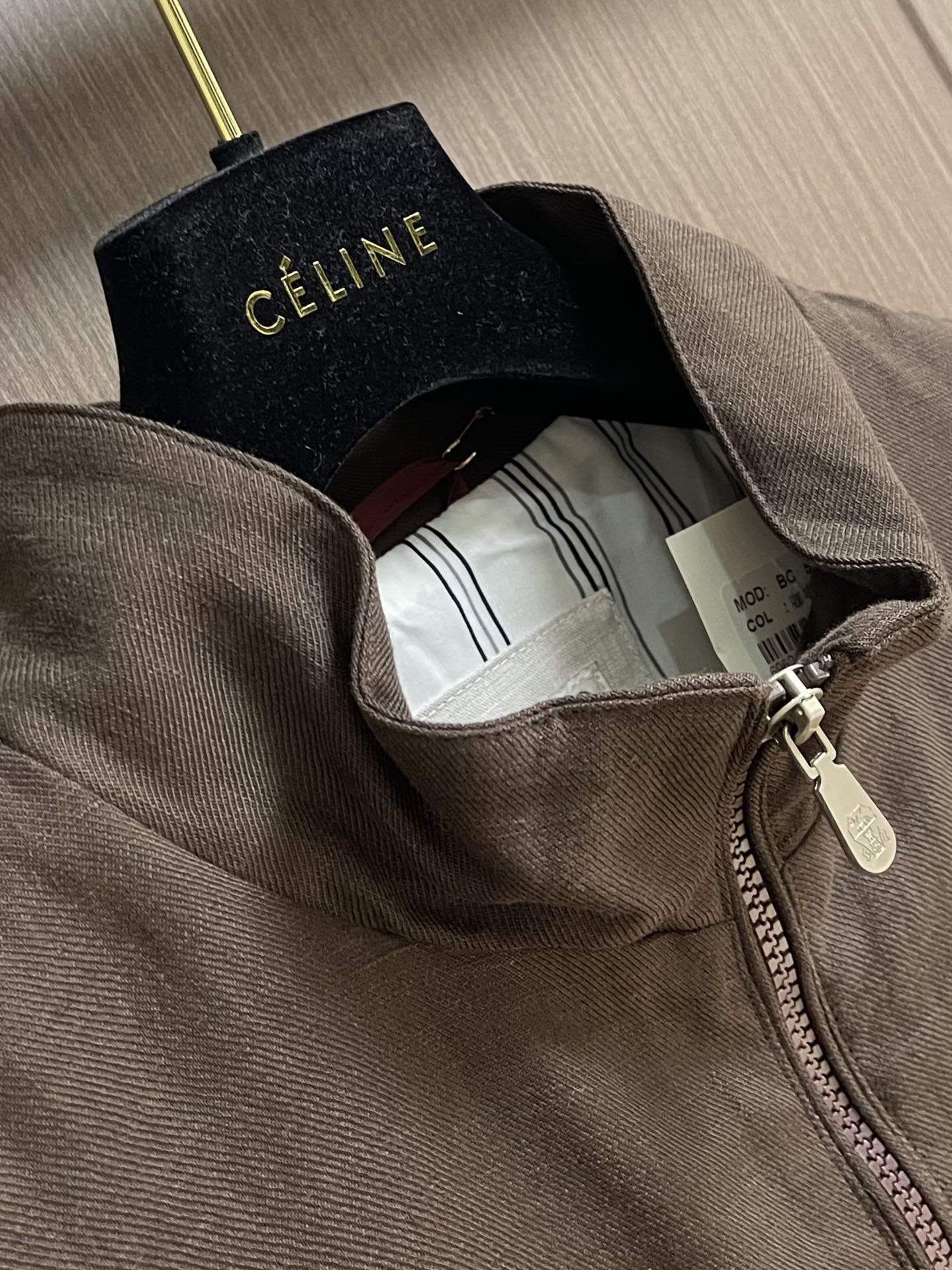 
BC 2025s春夏新款轻薄亚麻外套，男士刺绣徽标商务休闲夹克外套！选用客供定织定染轻薄天丝亚麻面料打