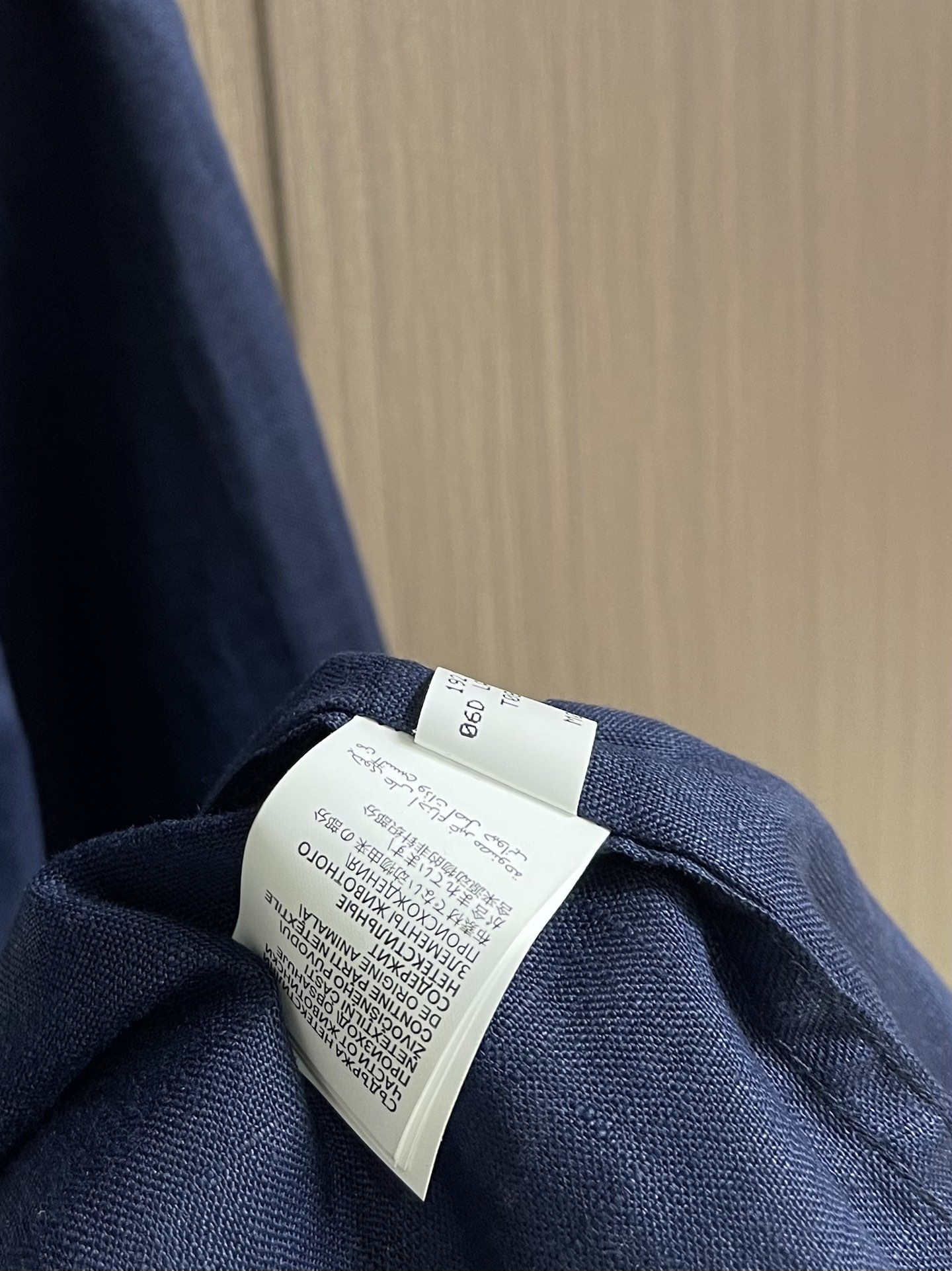 
BC 古巴领口袋长袖纯亚麻衬衣！带你领略复古与现代的完你玩转色彩的一款亚麻长袖衬衫 经典独特设计的古巴