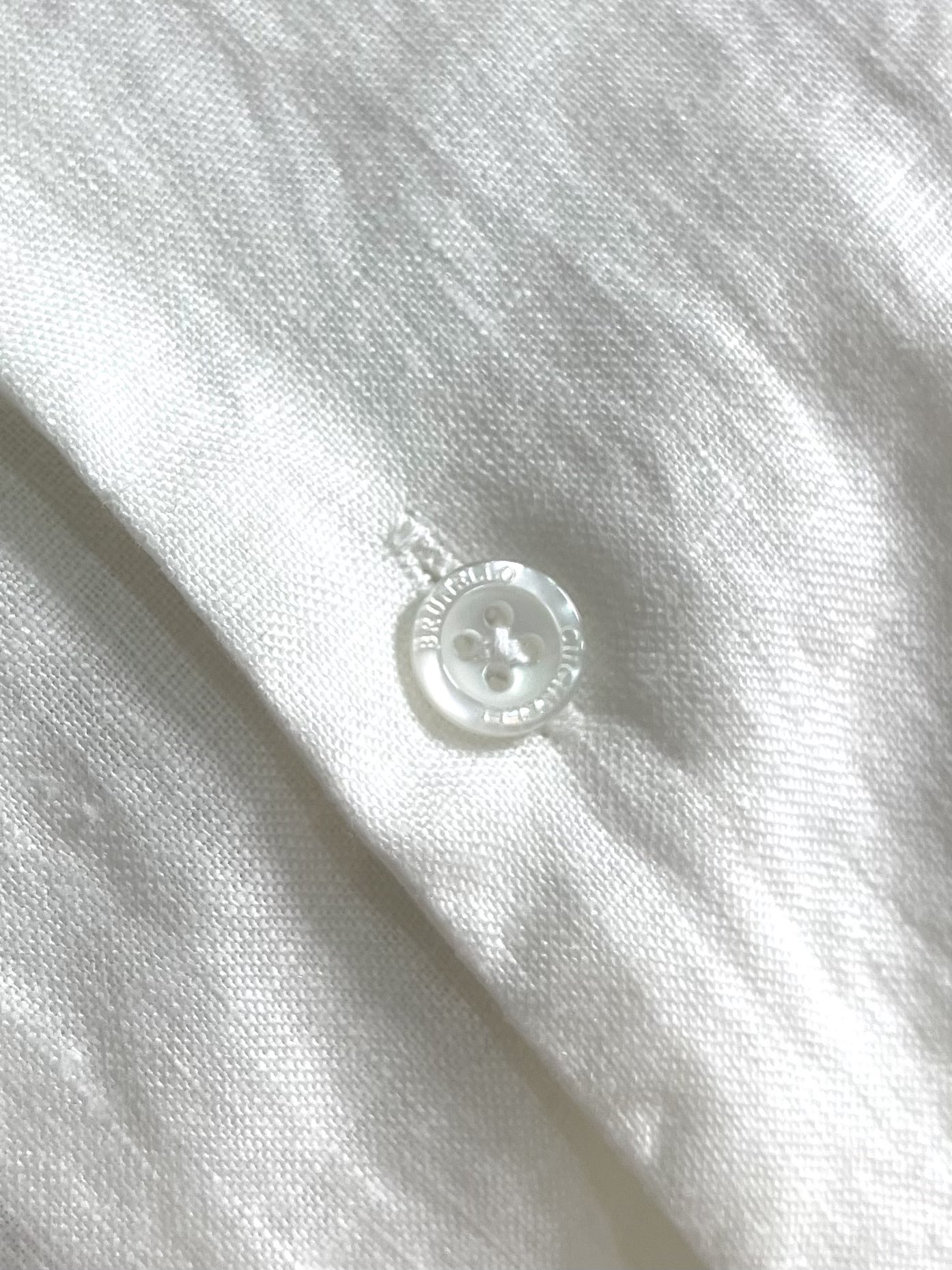 
BC 古巴领口袋长袖纯亚麻衬衣！带你领略复古与现代的完你玩转色彩的一款亚麻长袖衬衫 经典独特设计的古巴