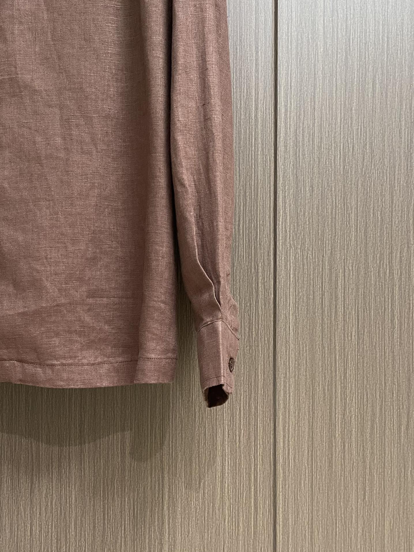 
BC 古巴领口袋长袖纯亚麻衬衣！带你领略复古与现代的完你玩转色彩的一款亚麻长袖衬衫 经典独特设计的古巴