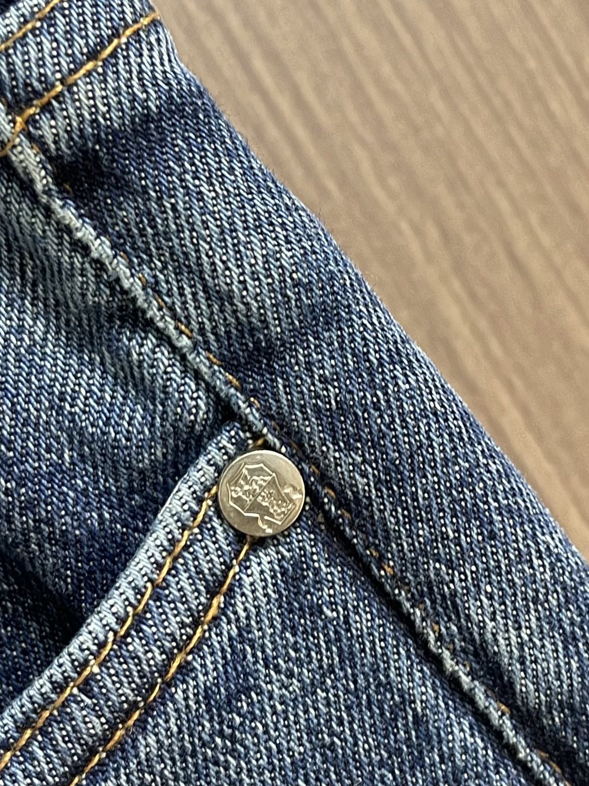 
BC 2025FW早秋新款牛仔长裤。定制日本进口丹宁面料，手感柔软上身修身显瘦包臀特别好看完胜，时尚净