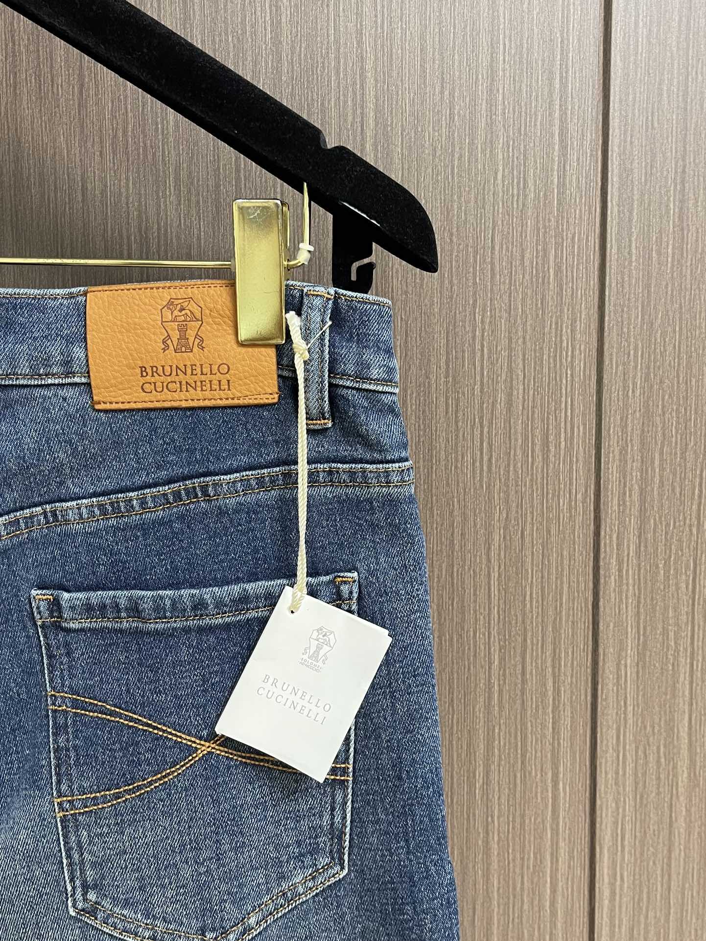 
BC 2025FW早秋新款牛仔长裤。定制日本进口丹宁面料，手感柔软上身修身显瘦包臀特别好看完胜，时尚净