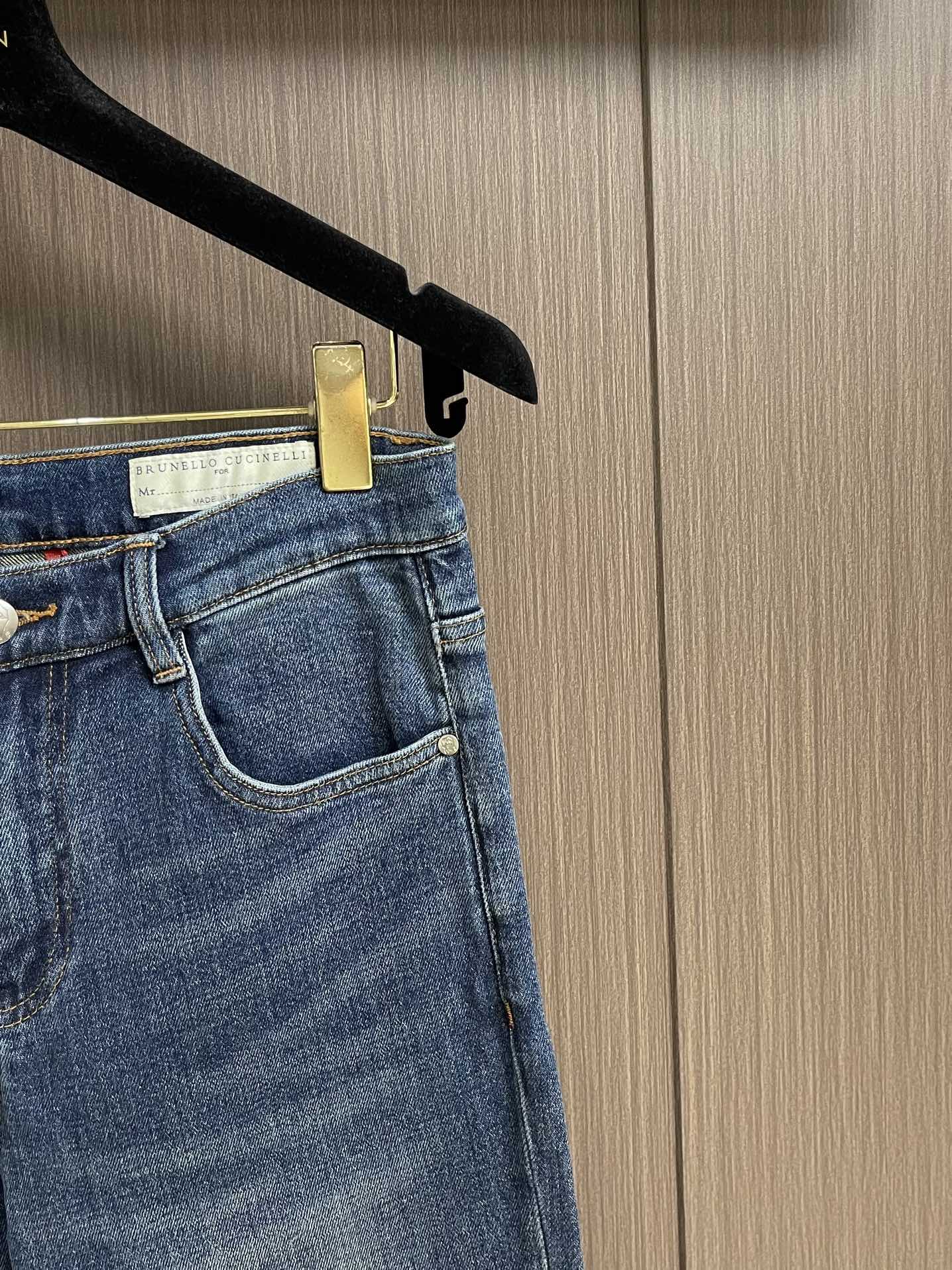 
BC 2025FW早秋新款牛仔长裤。定制日本进口丹宁面料，手感柔软上身修身显瘦包臀特别好看完胜，时尚净