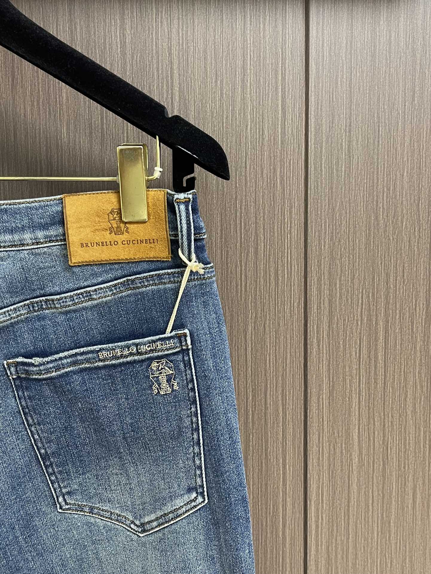 
BrunelloCucinelli BC 男士休闲牛仔裤，2025SS早春新款，内里完美包边，定制原版