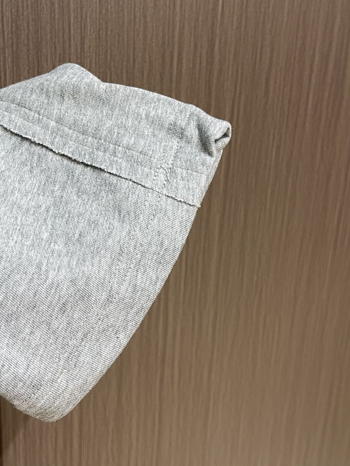 
Balenciaga 2025SS新款经典可乐直筒卫裤。订色订染细毛圈纯棉卫衣面，380g双股双纱，手