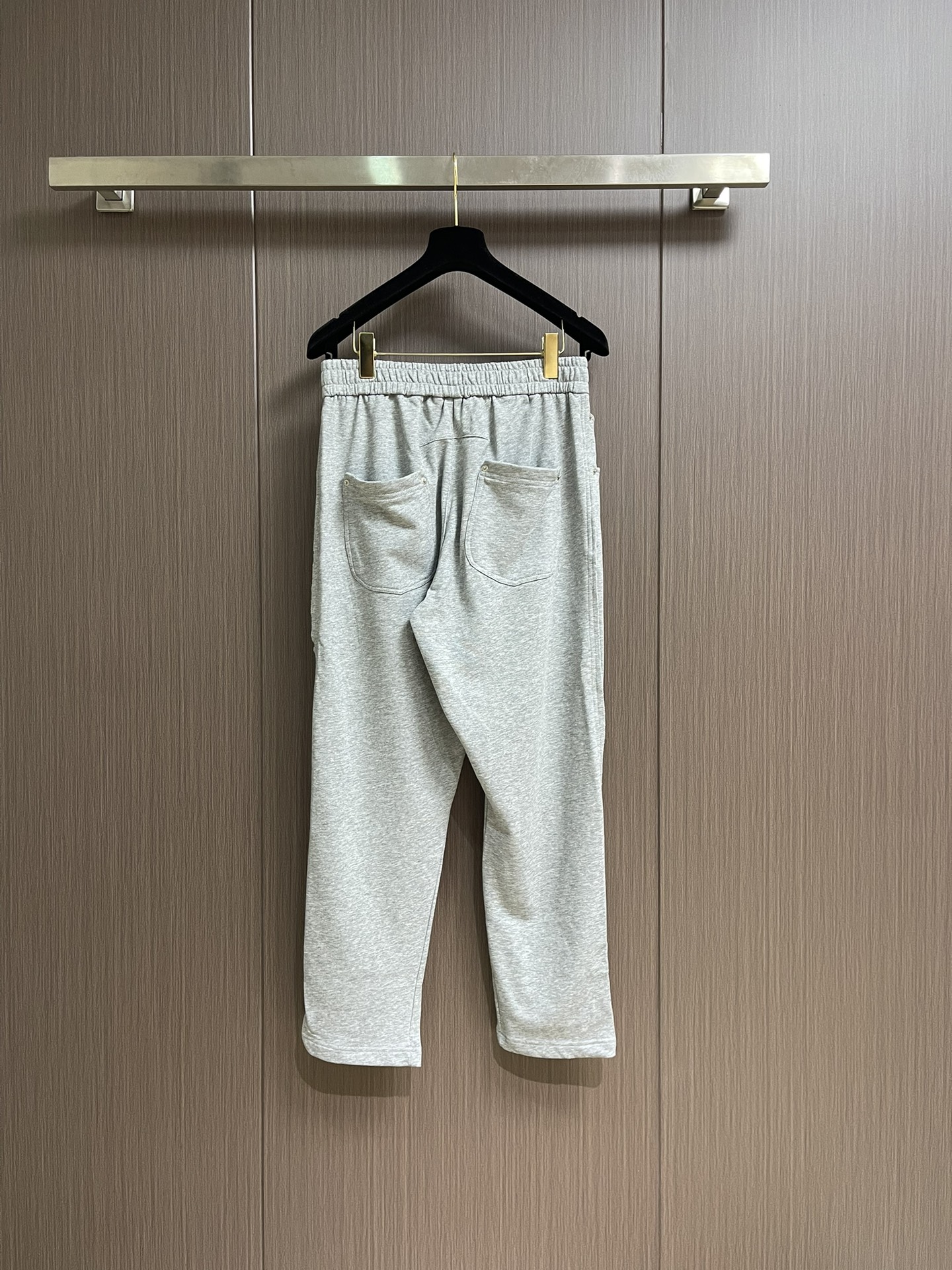 
Balenciaga 2025SS新款经典可乐直筒卫裤。订色订染细毛圈纯棉卫衣面，380g双股双纱，手