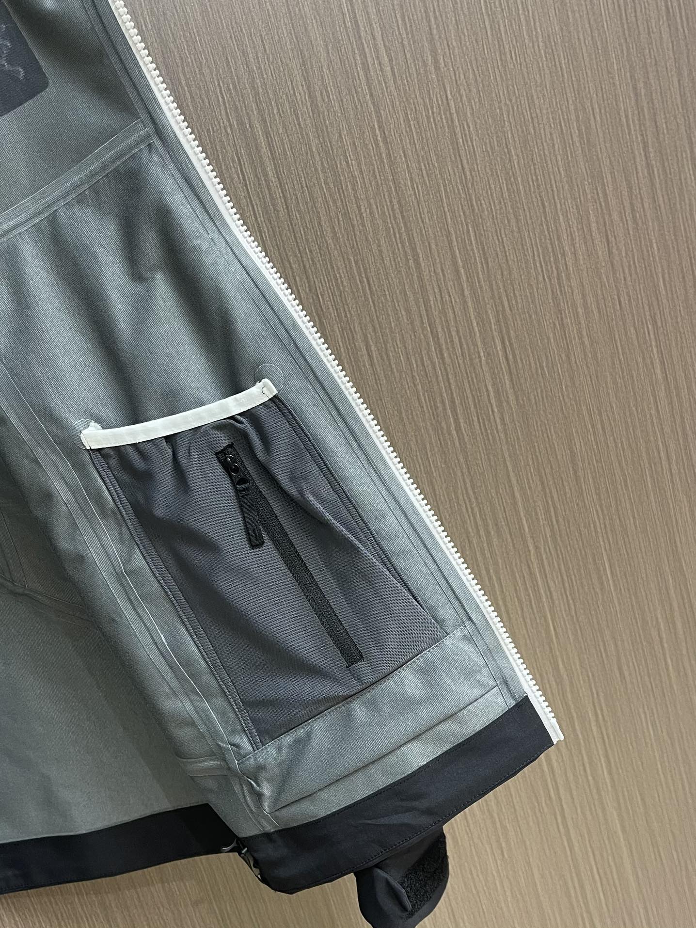 arcteryx beta lightweight，防水防风透气连帽夹克外套，系列连帽城市户外轻量化 防