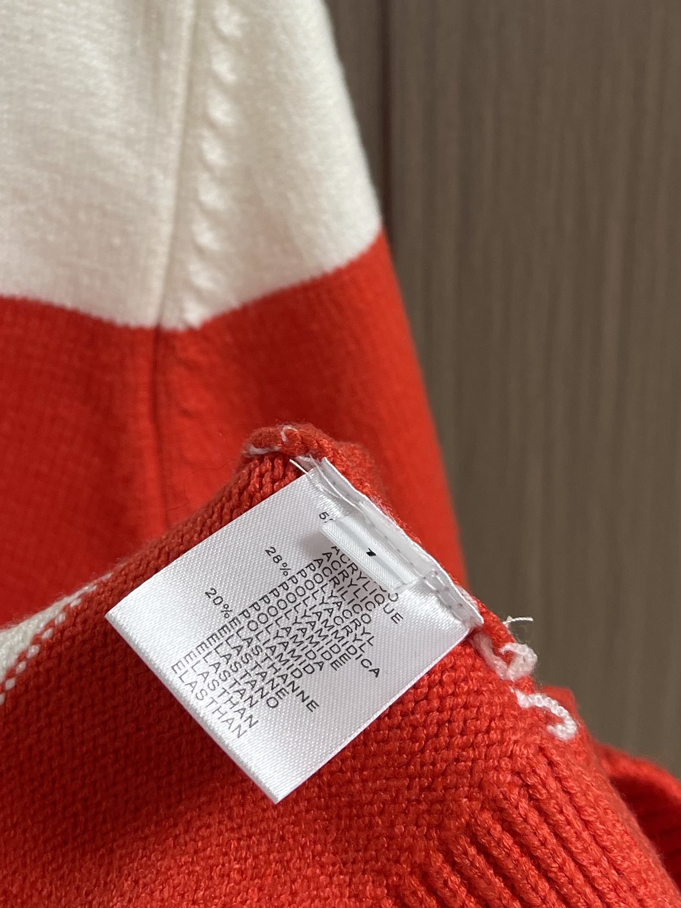 Thom Browne TB新款条纹针织衫，红白拼色和蓝白拼色两款，经典四条杠设计，袖口纽扣装饰，下摆开