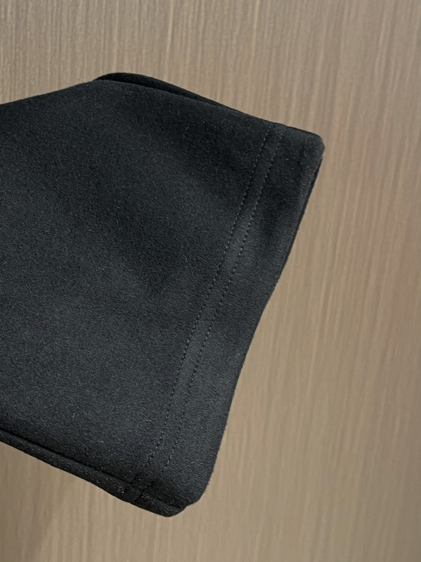 loroPiana lP🆕 早春新款卫裤休闲裤，定制混纺面料软糯舒集高级感温暖度于一体，裤型舒适包容性极