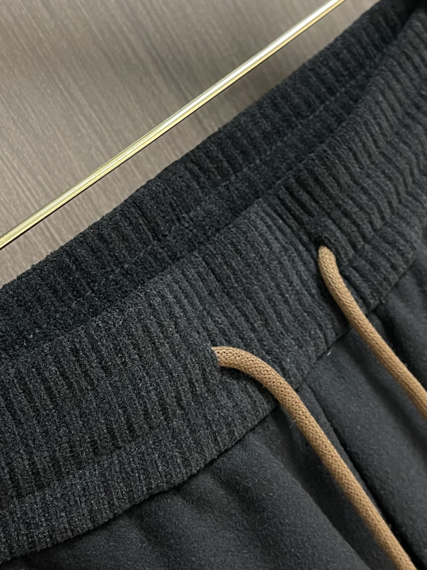 loroPiana lP🆕 早春新款卫裤休闲裤，定制混纺面料软糯舒集高级感温暖度于一体，裤型舒适包容性极