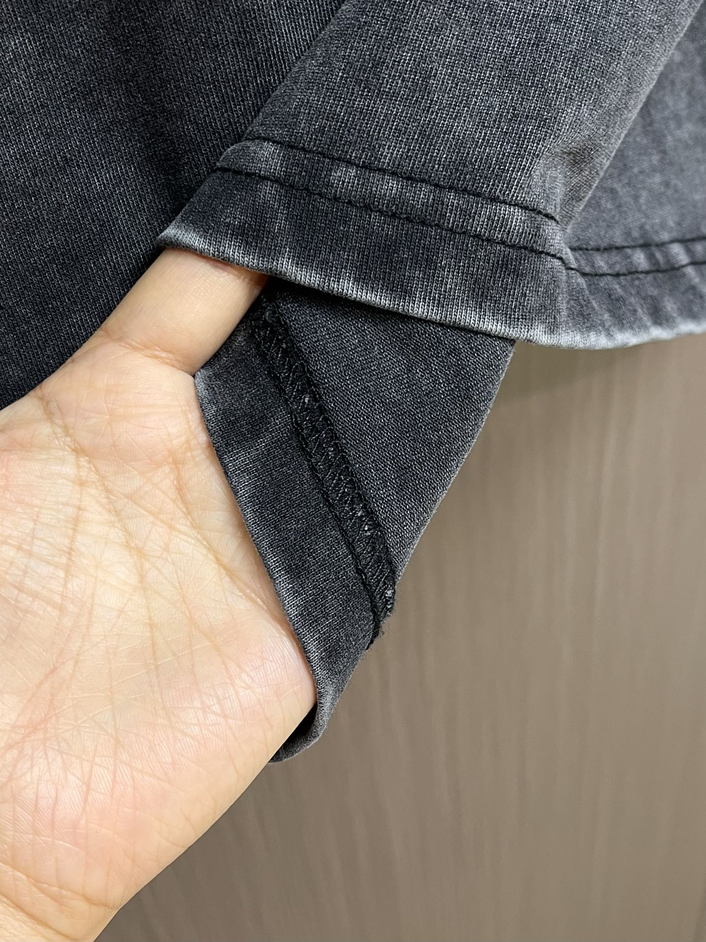 Alexander Wang 2025ss早秋新款圆领打底长袖T恤 经典标语发泡工艺 面料定制定染重工炒